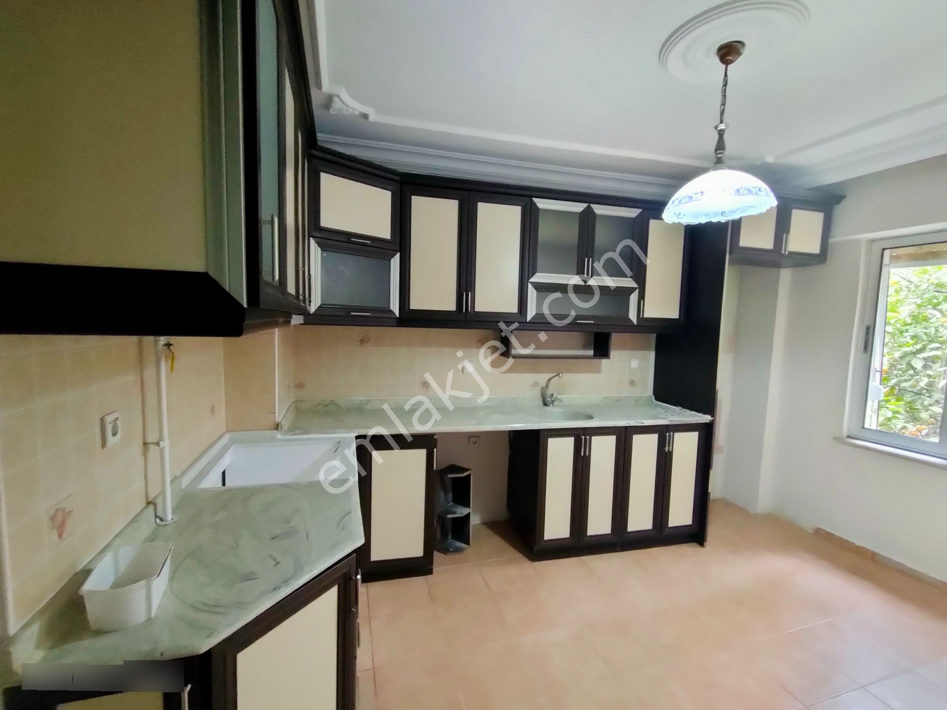 Kurtuluş Mahallesinde Doğalgazlı Ve Klimalı Kiralık Daire - Görsel 3