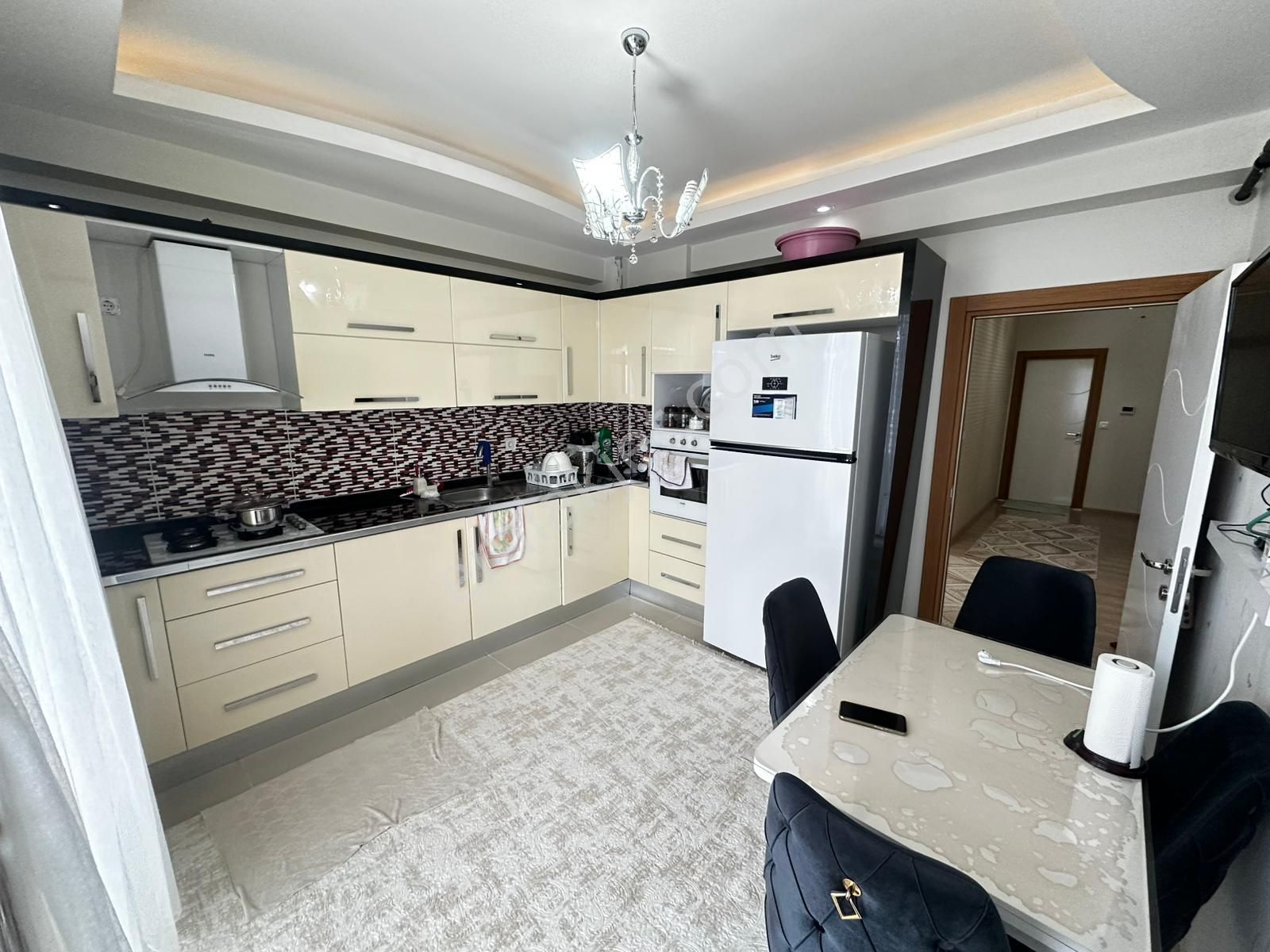 Stadyum Civarı Güneş Düğün Salonu Yanı Satılık 3+1 Daire