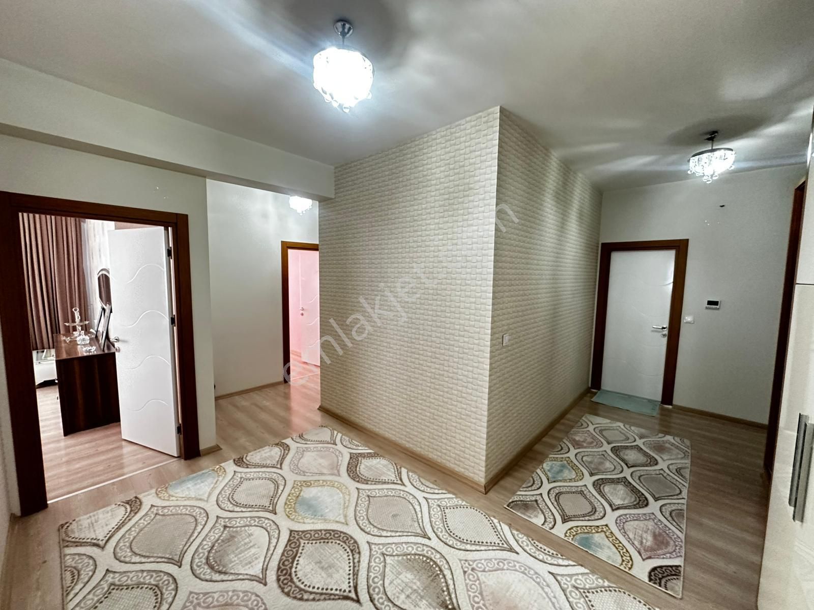 Stadyum Civarı Güneş Düğün Salonu Yanı Satılık 3+1 Daire - Görsel 13