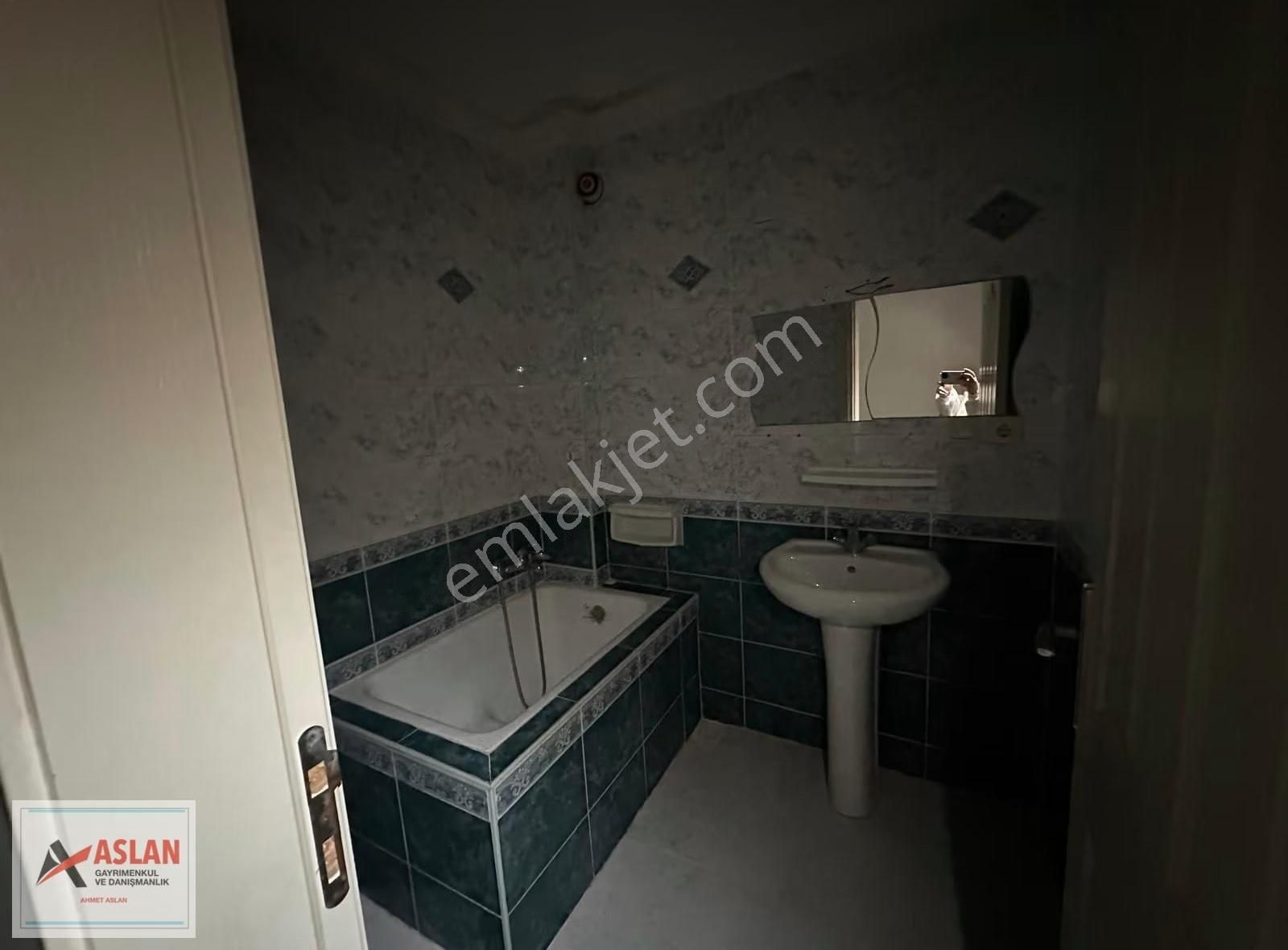 Üsküdar Çengelköyde Anacadde Üstü 125 M2 Geniş 3+1 Kiralık Daire - Görsel 3