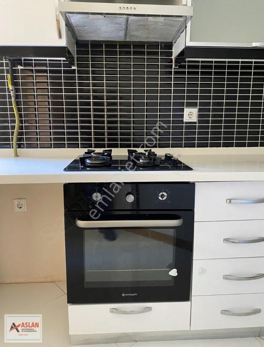 Çekmeköy Çatalmeşe Mh Satılık İskanlı 2+1 85 M'2 Ara Kat Daire - Görsel 23