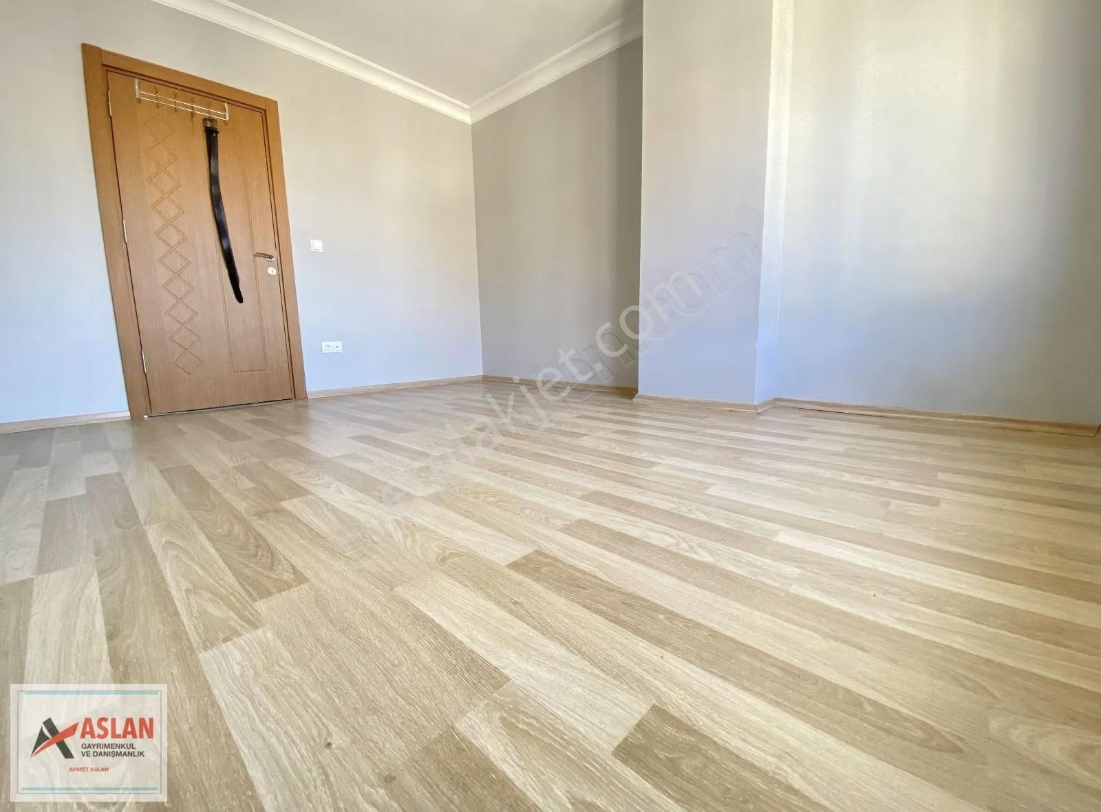 Çekmeköy Çatalmeşe Mh Satılık İskanlı 2+1 85 M'2 Ara Kat Daire - Görsel 13