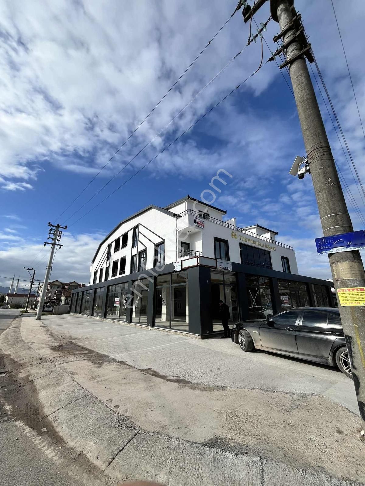 Kiralık Kartepe Fsm Mahallesin De 560 M2 Cadde Üzeri İş Yeri