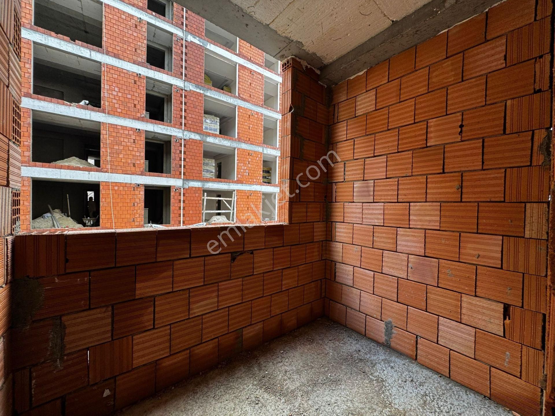 Bahçelievler Feritselimpaşa Caddesi'ne 3.binada 5.kat 2+1 Daire - Görsel 5