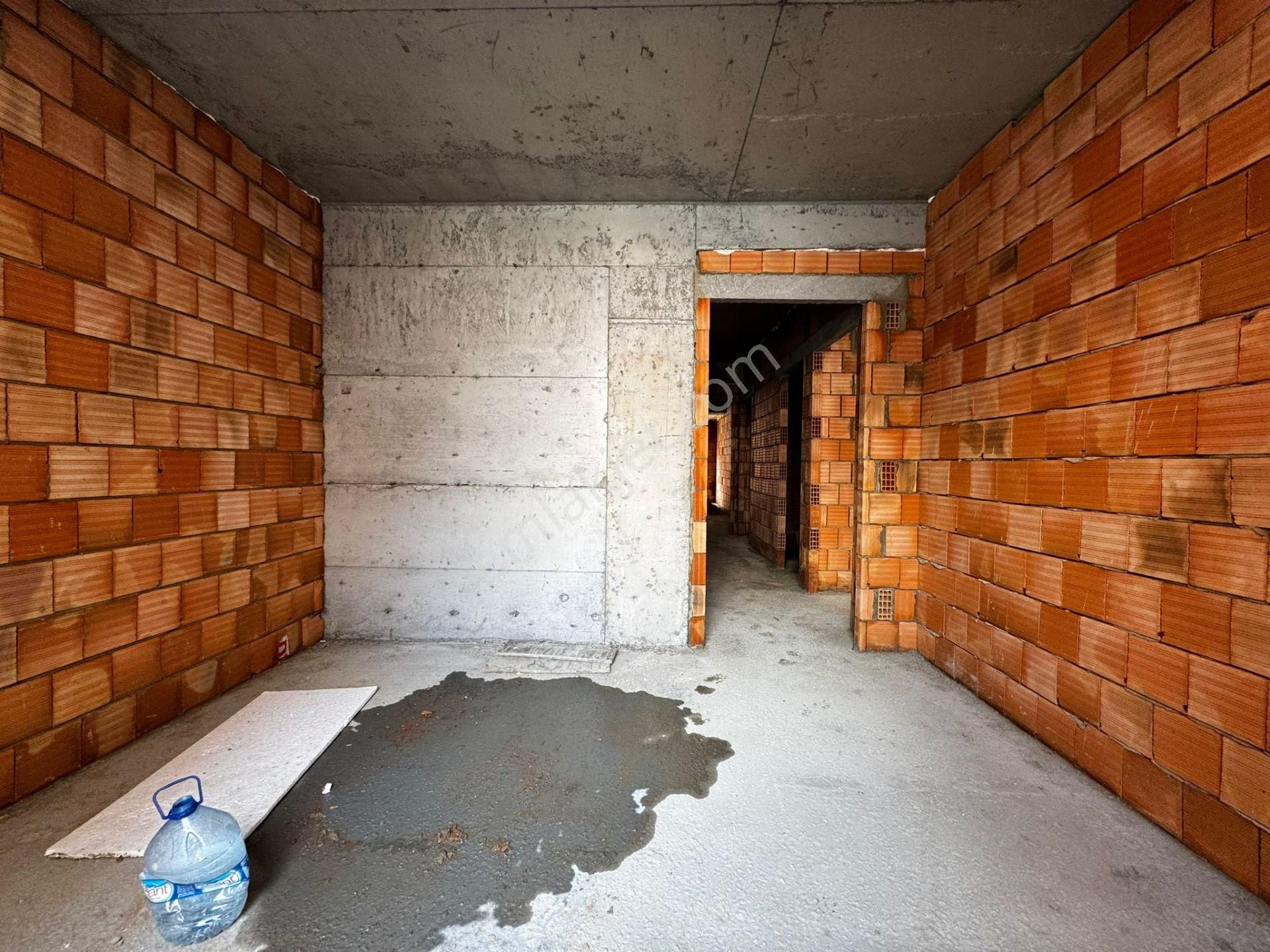 Bahçelievler Feritselimpaşa Caddesi'ne 3.binada 5.kat 2+1 Daire - Görsel 17