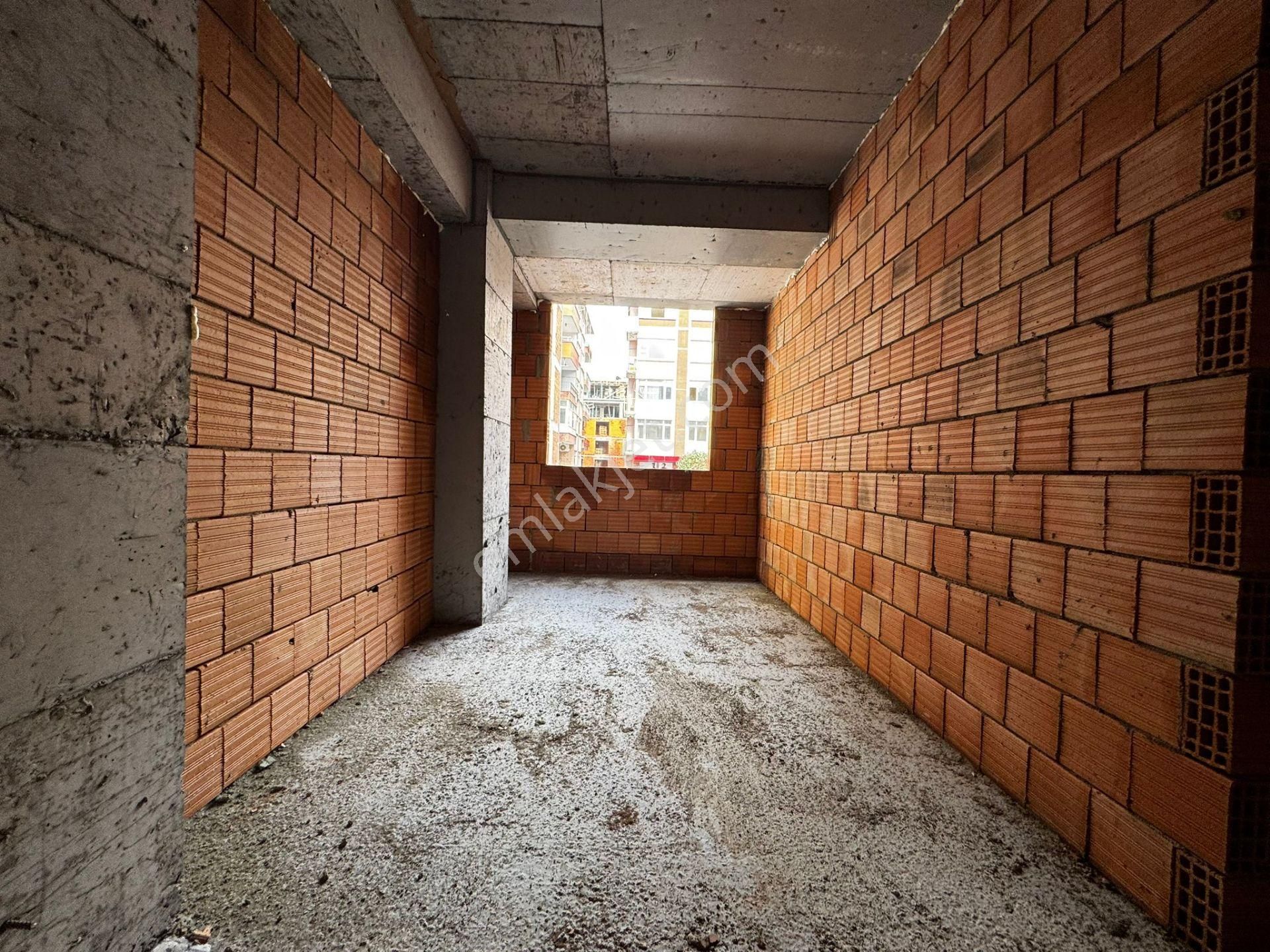 Bahçelievler Feritselimpaşa Caddesi'ne 3.binada 5.kat 2+1 Daire - Görsel 16