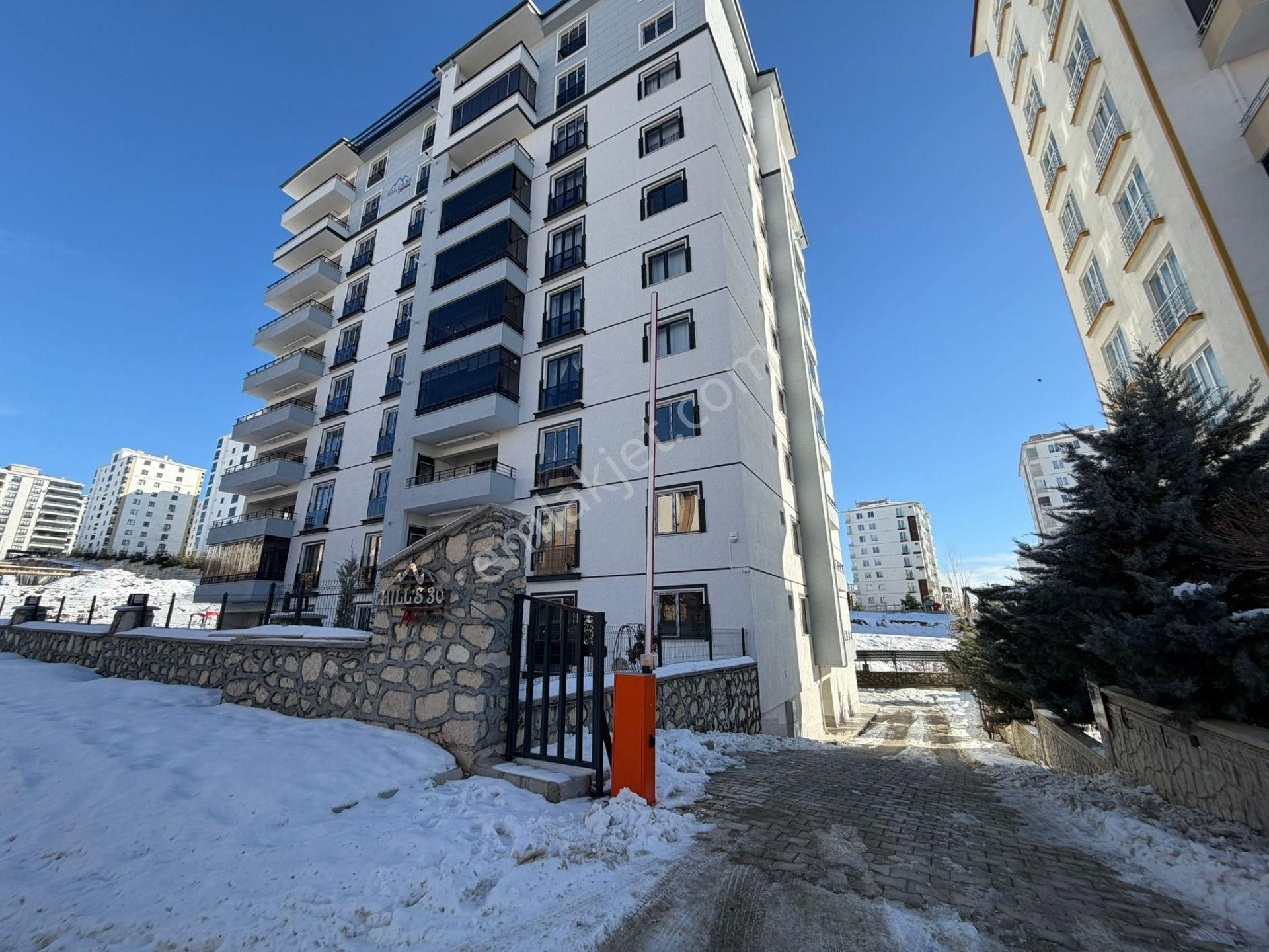 Mevsim Gayrimenkulden Çaydaçıra Mahallesi Satılık 2+1 Lüks Daire