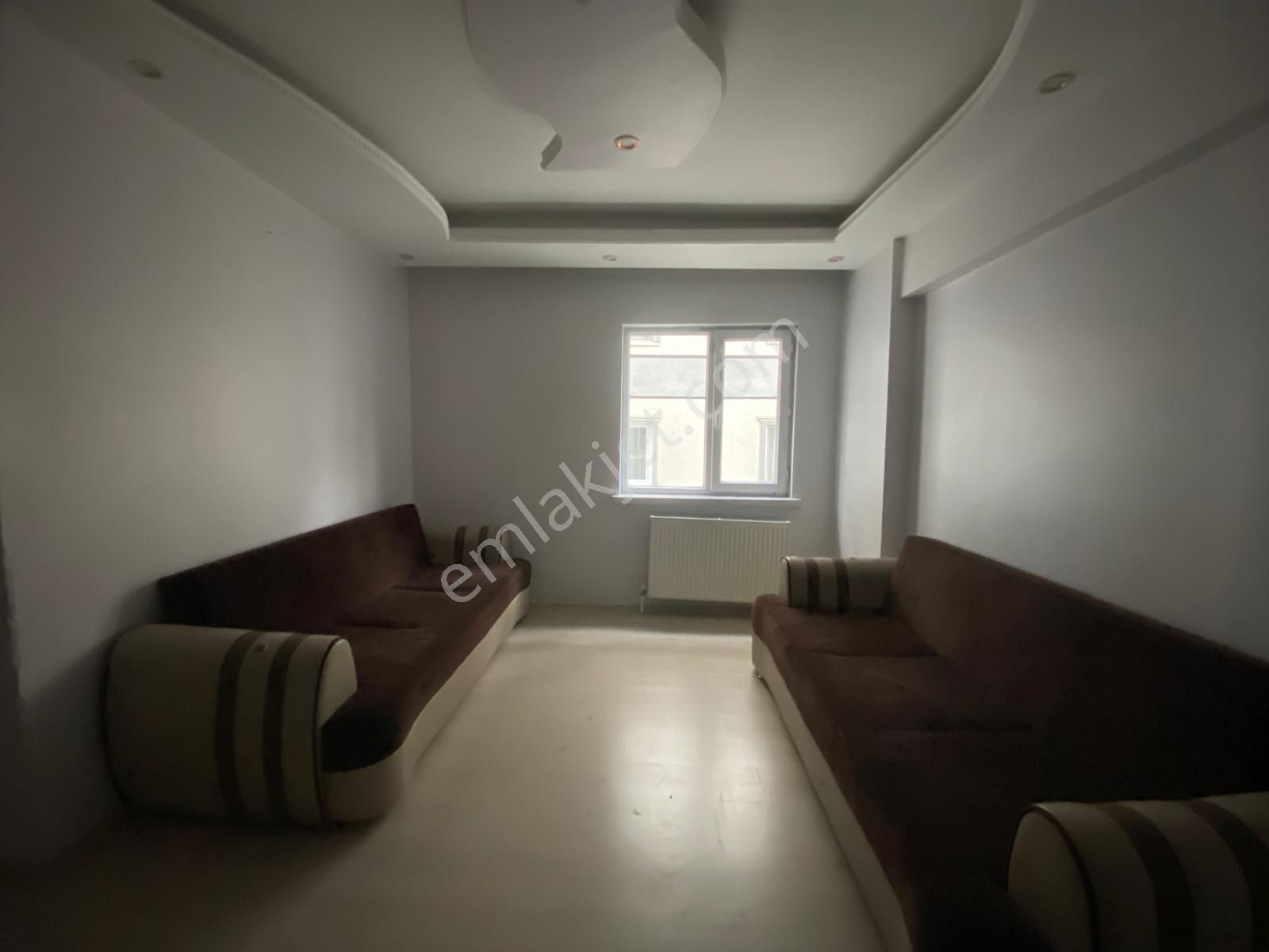 Koza Emlak'tan Mareşal Çakmak Mahalesinde Full Yapılı Kat Konumunda 3+1 Güney Ön Cepheli Dairee