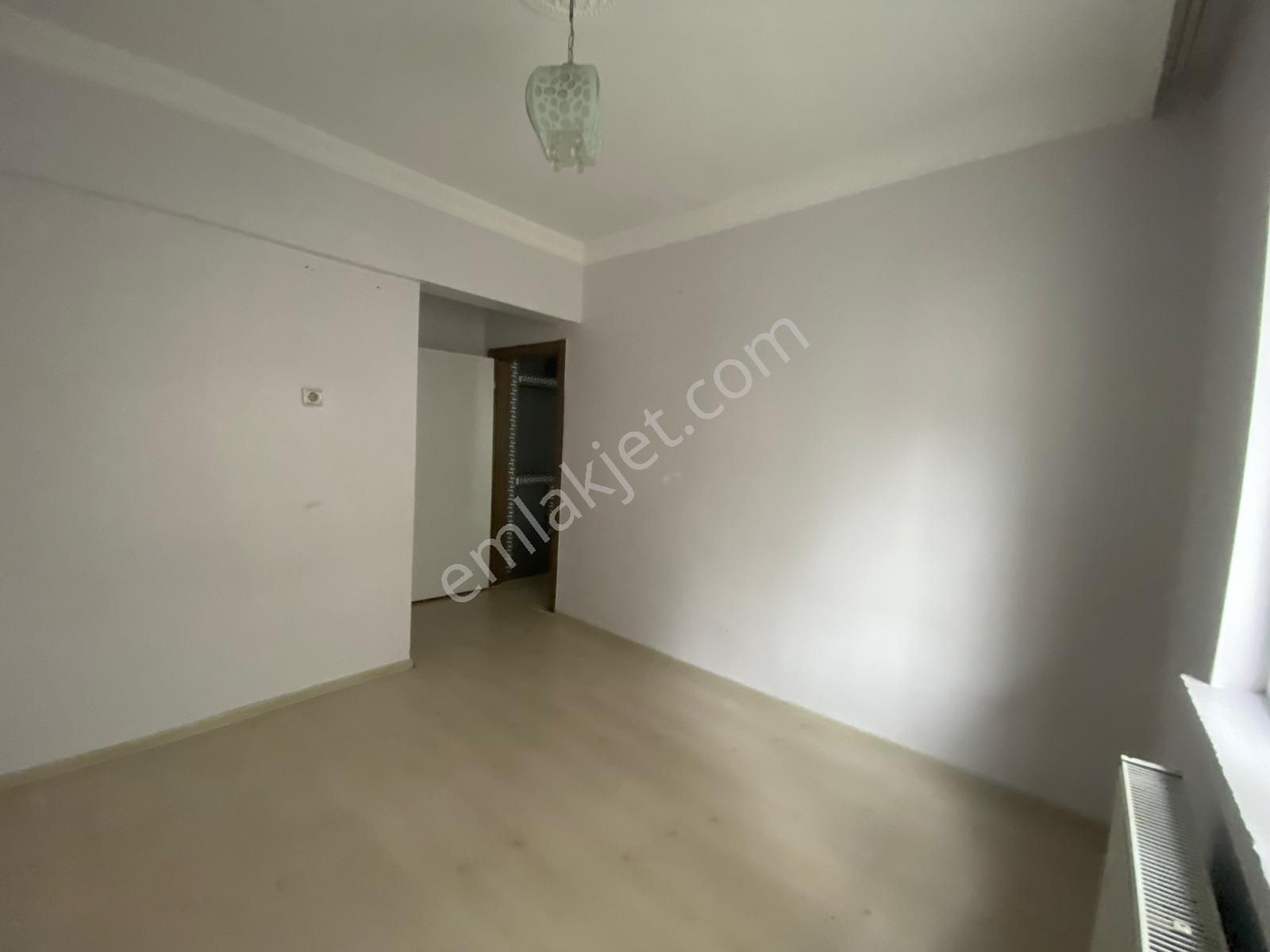 Koza Emlak'tan Mareşal Çakmak Mahalesinde Full Yapılı Kat Konumunda 3+1 Güney Ön Cepheli Dairee - Görsel 13