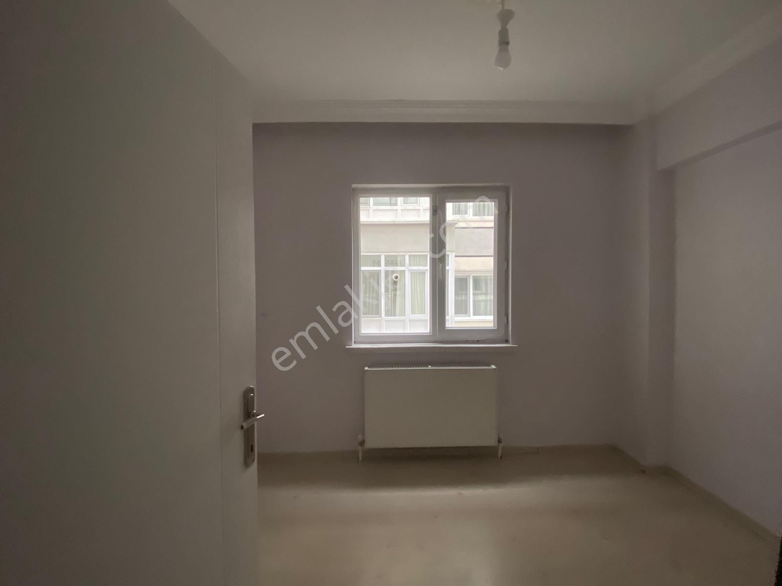 Koza Emlak'tan Mareşal Çakmak Mahalesinde Full Yapılı Kat Konumunda 3+1 Güney Ön Cepheli Dairee - Görsel 14