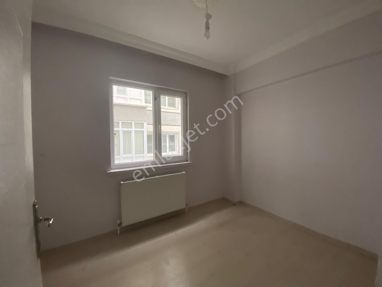 Koza Emlak'tan Mareşal Çakmak Mahalesinde Full Yapılı Kat Konumunda 3+1 Güney Ön Cepheli Dairee - Görsel 15