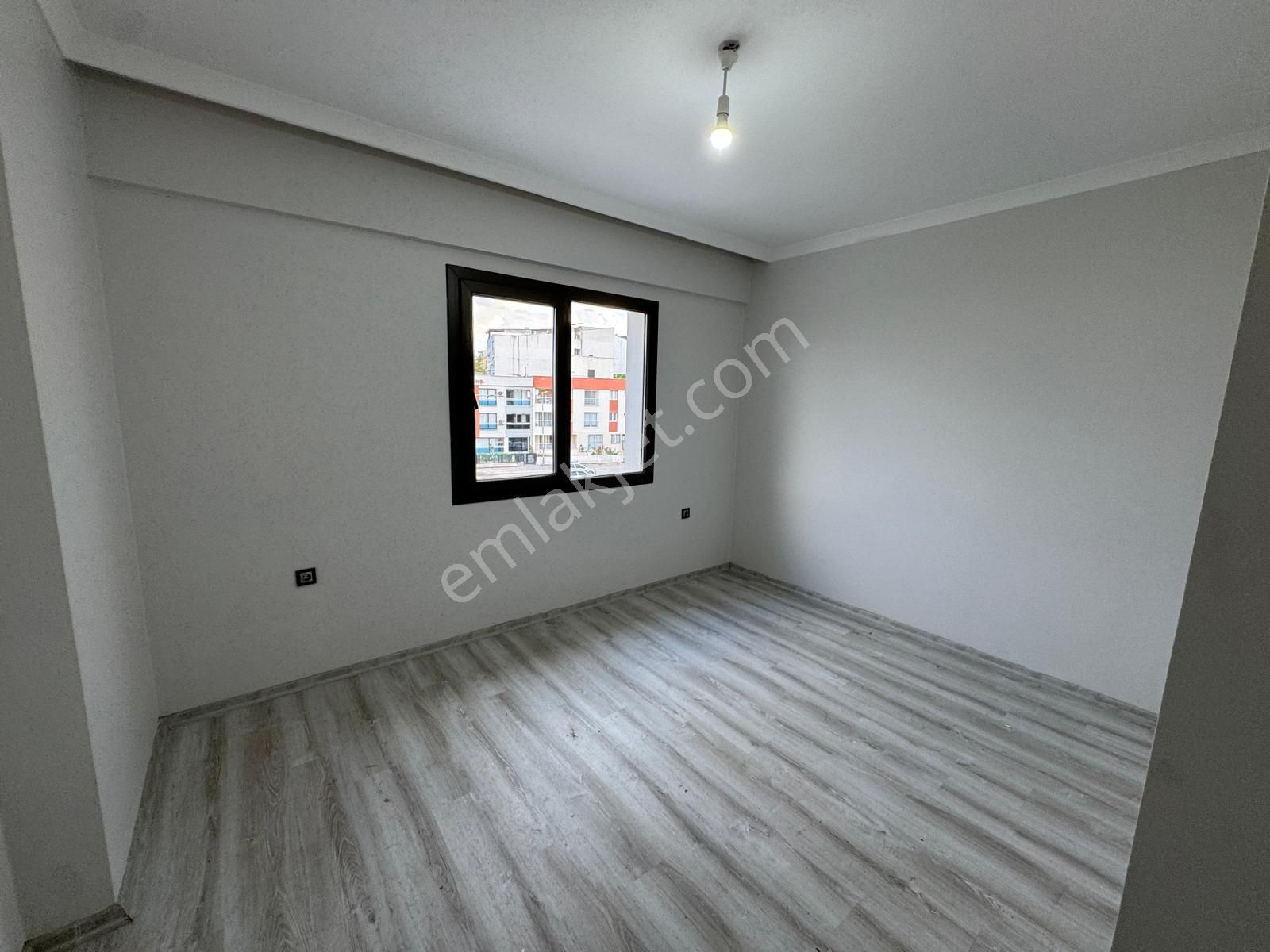 Zeki Emlak'tan Muradiye Mh. Site İçinde 2+1 Satılık Daire - Görsel 13