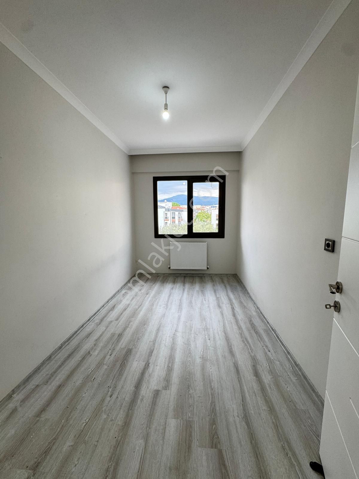 Zeki Emlak'tan Muradiye Mh. Site İçinde 2+1 Satılık Daire - Görsel 10