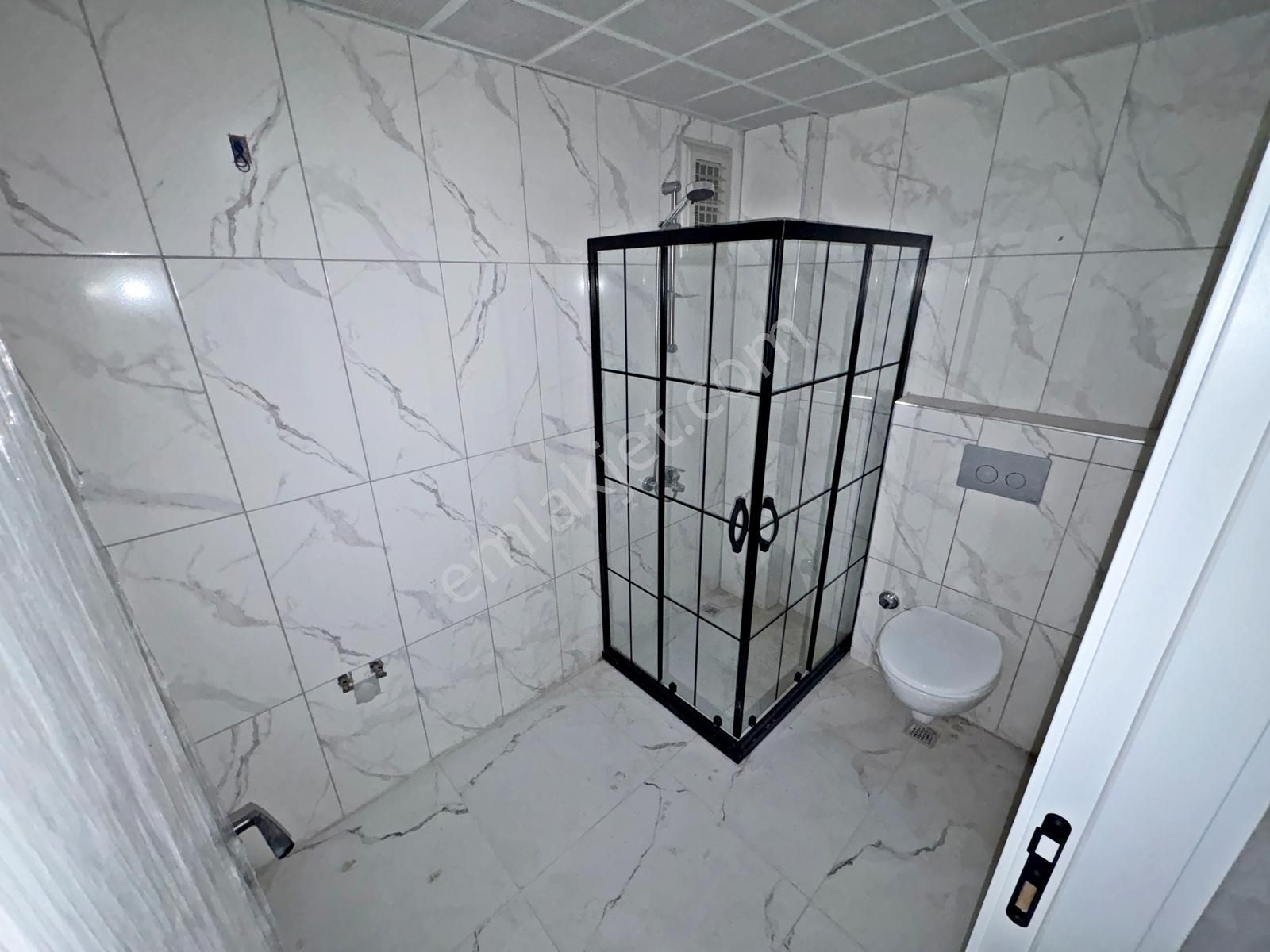 3+1 1.kat Ayvalı Merkezde Sıfır Geniş Oturum E.banyo Asansör - Görsel 22