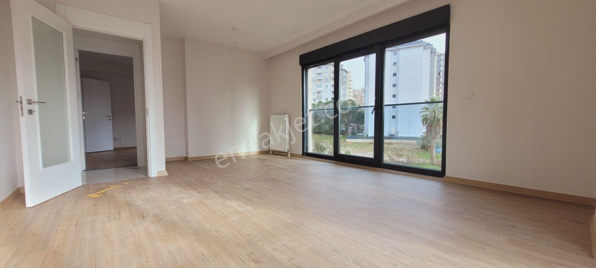 Şenesenevlerde Yüzme Havuzlu Güvenlikli 2+1 Net 65m2 - Görsel 7