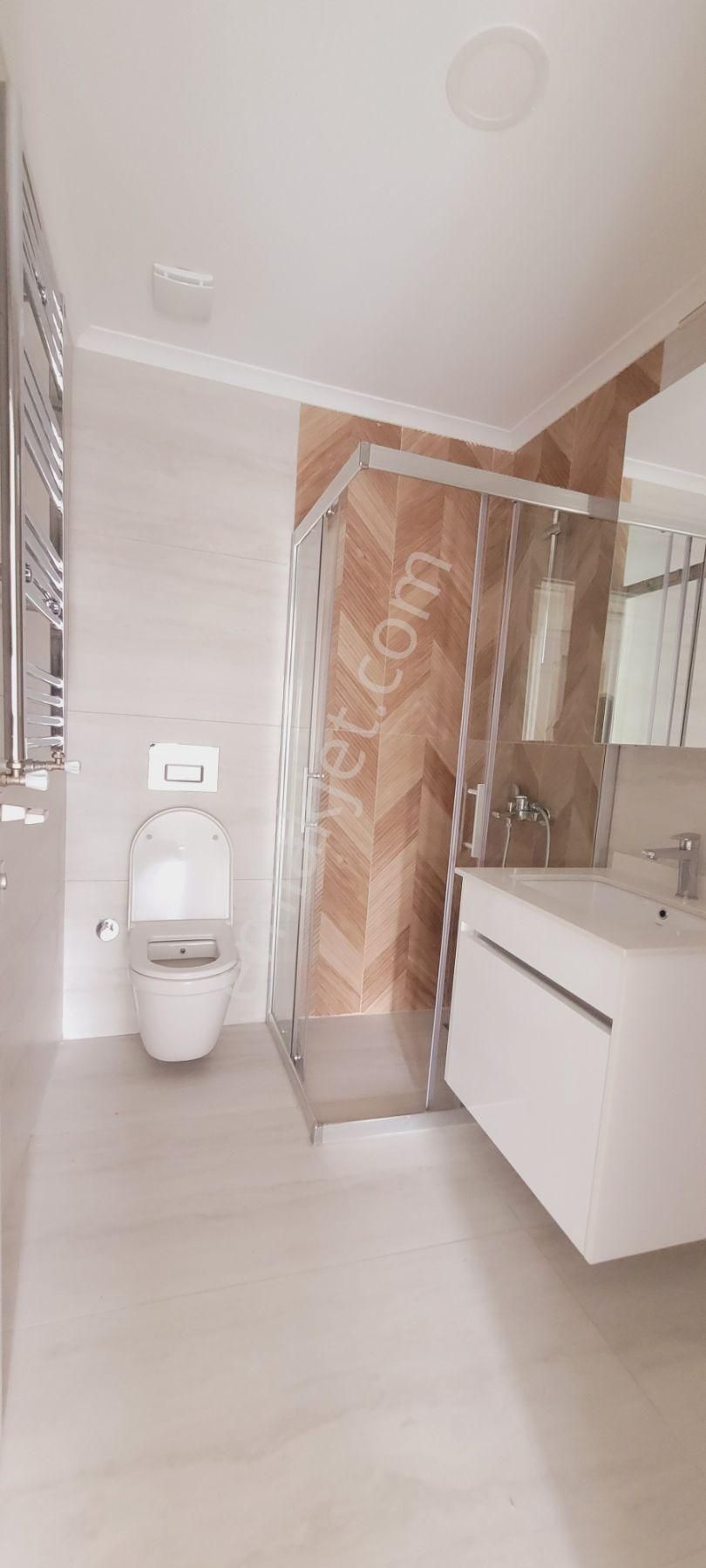 Şenesenevlerde Yüzme Havuzlu Güvenlikli 2+1 Net 65m2 - Görsel 24