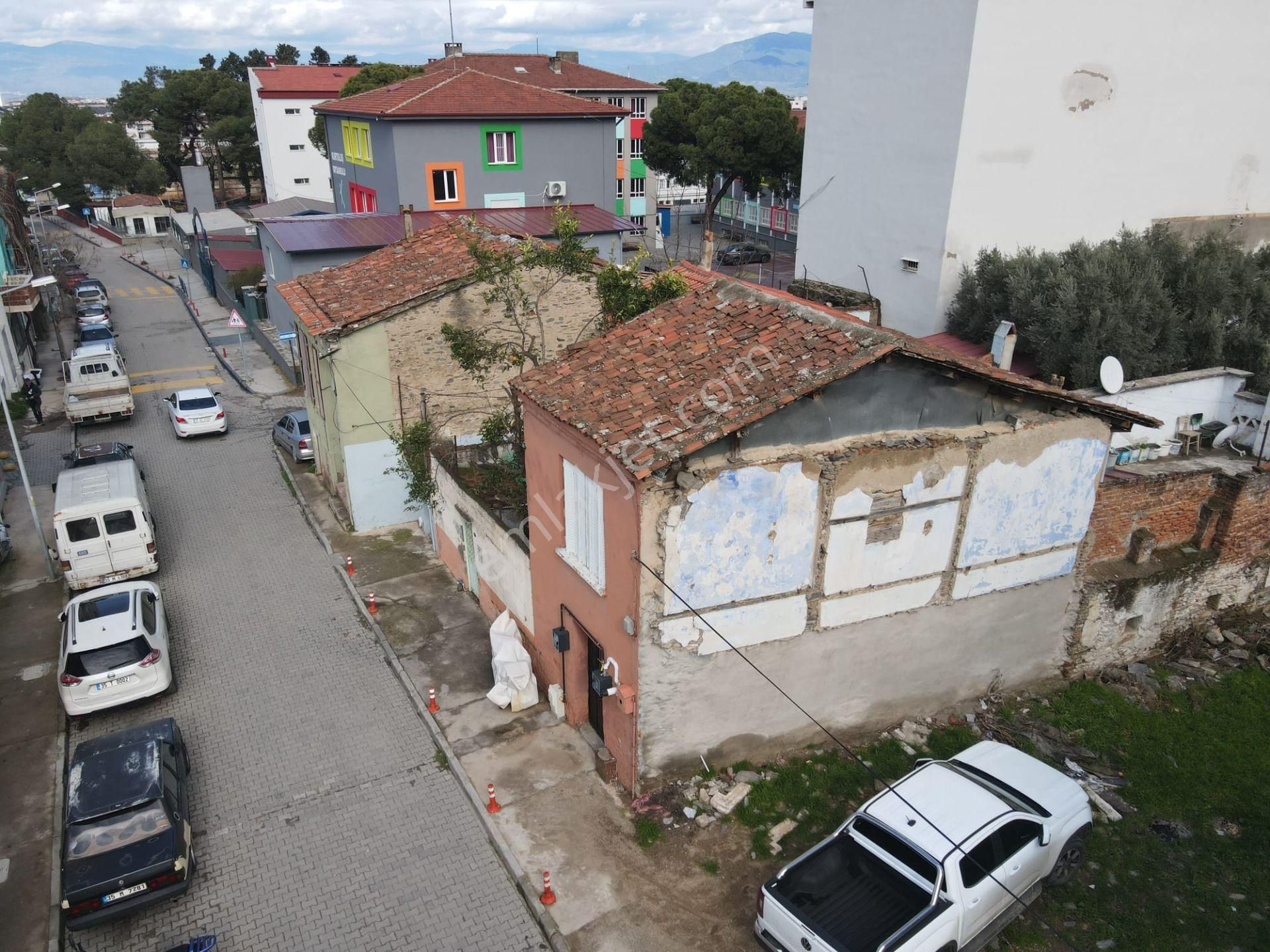 Şehrin Merkezinde, Çarşı İçinde Yatırımlık Tek Tapulu Arsa - Görsel 4