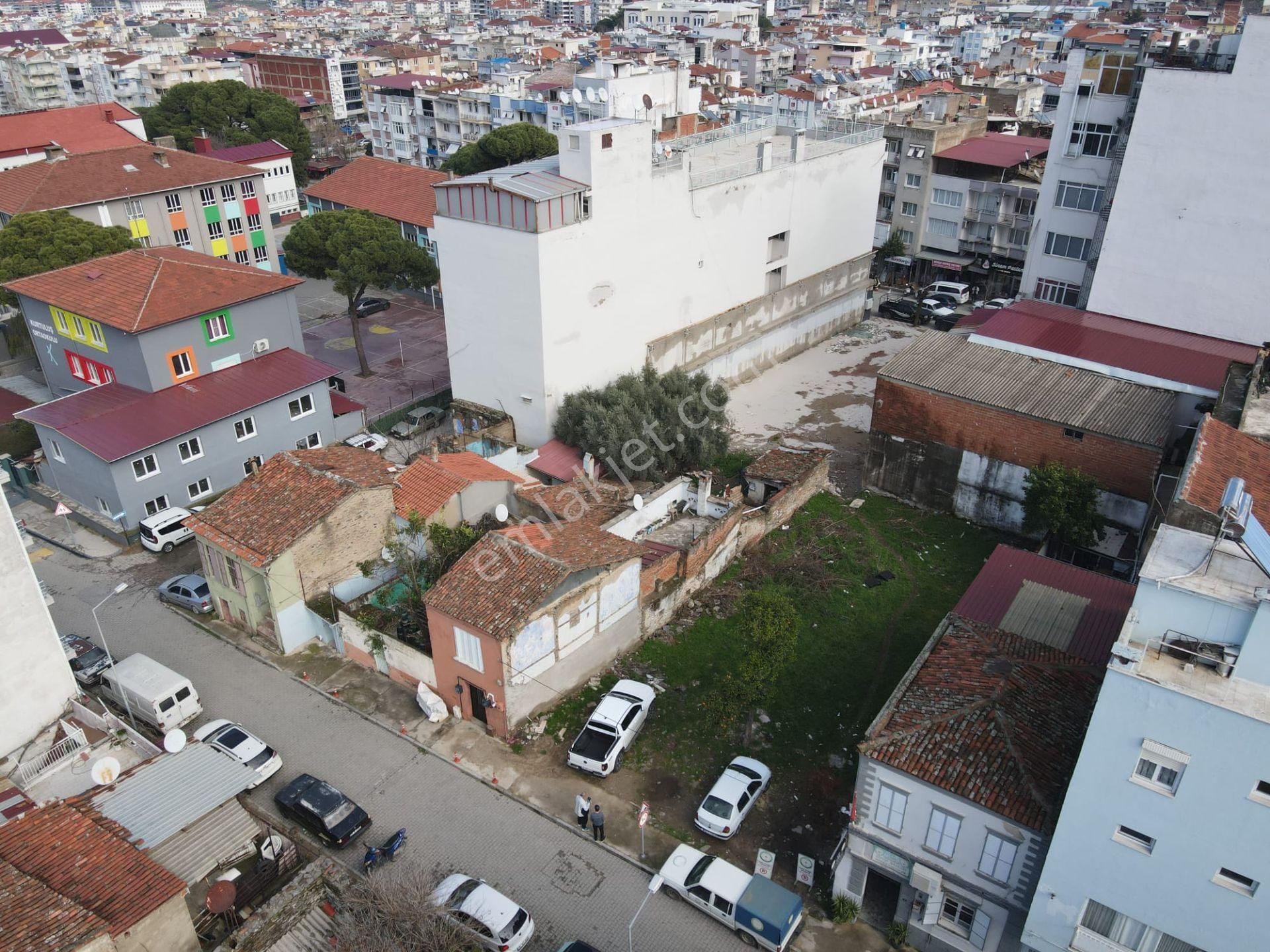 Şehrin Merkezinde, Çarşı İçinde Yatırımlık Tek Tapulu Arsa - Görsel 8