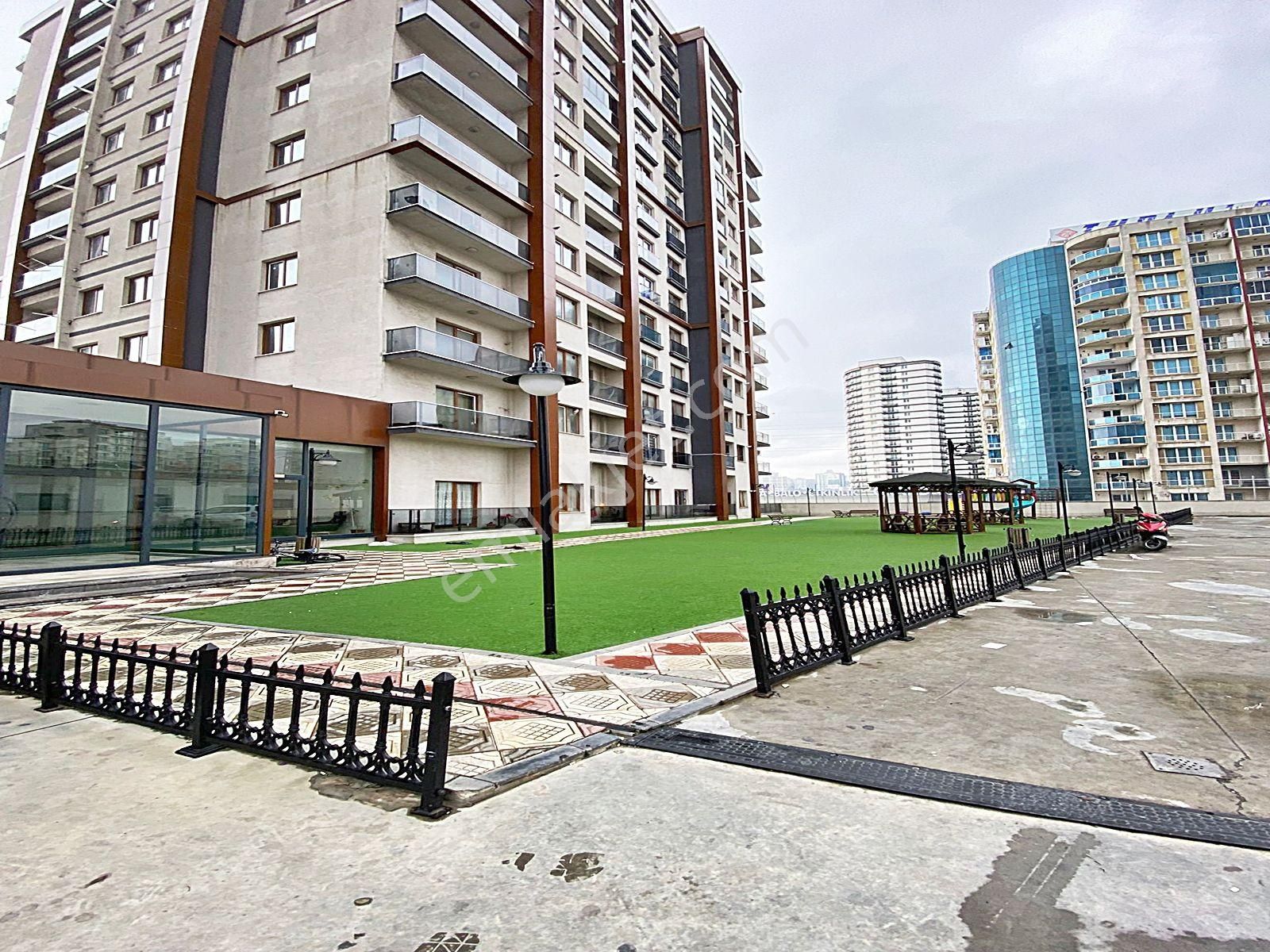 Cadde34'den Devlet Hastanesinin Dibinde Aile Oturumuna Uygun Otoparklı Sitede 2+1 Satılık Daire - Görsel 2