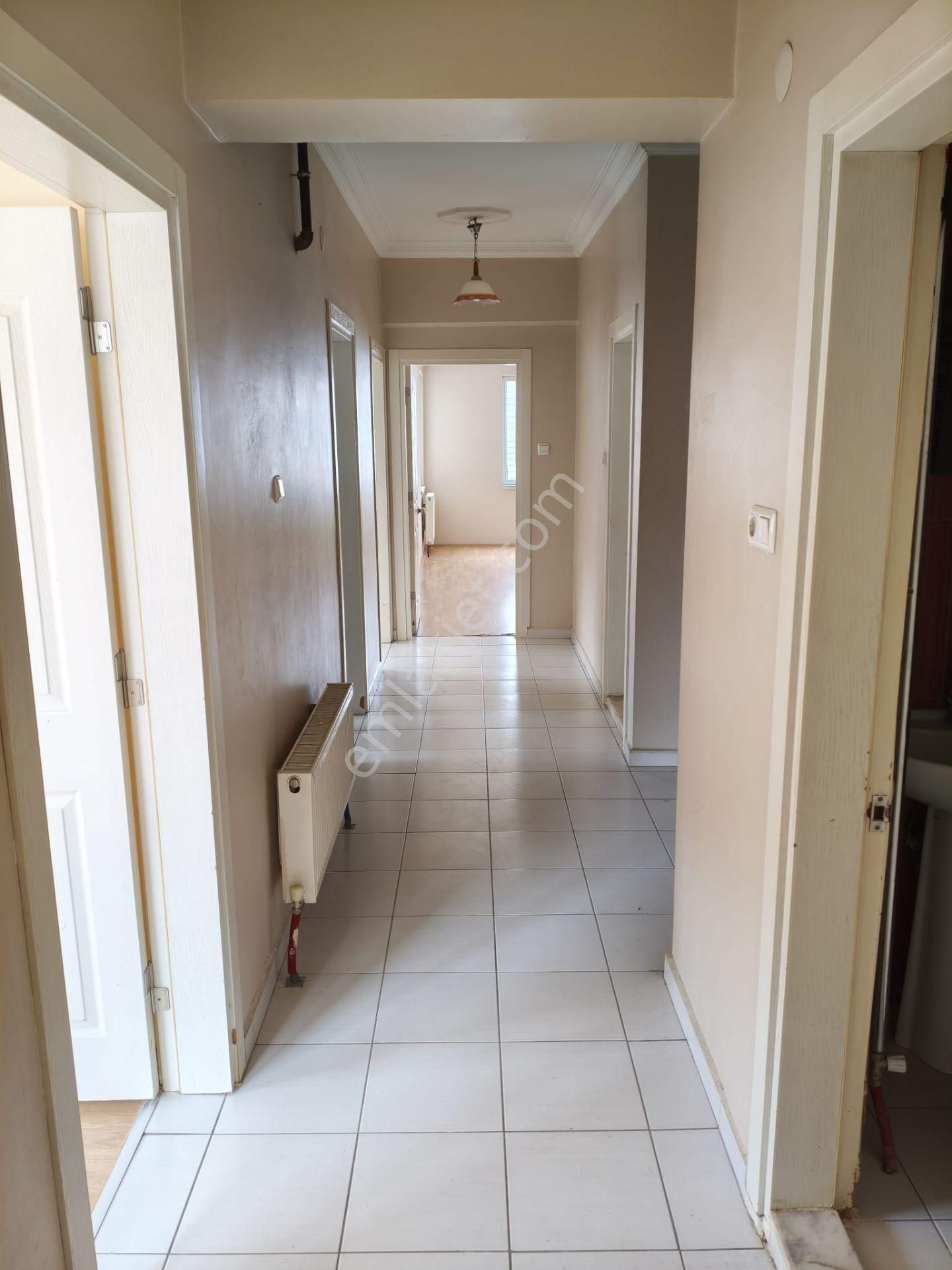 Yarenler Mahallesinde 3 Yol Ağzında Ara Kat Kiralık Daire - Görsel 7