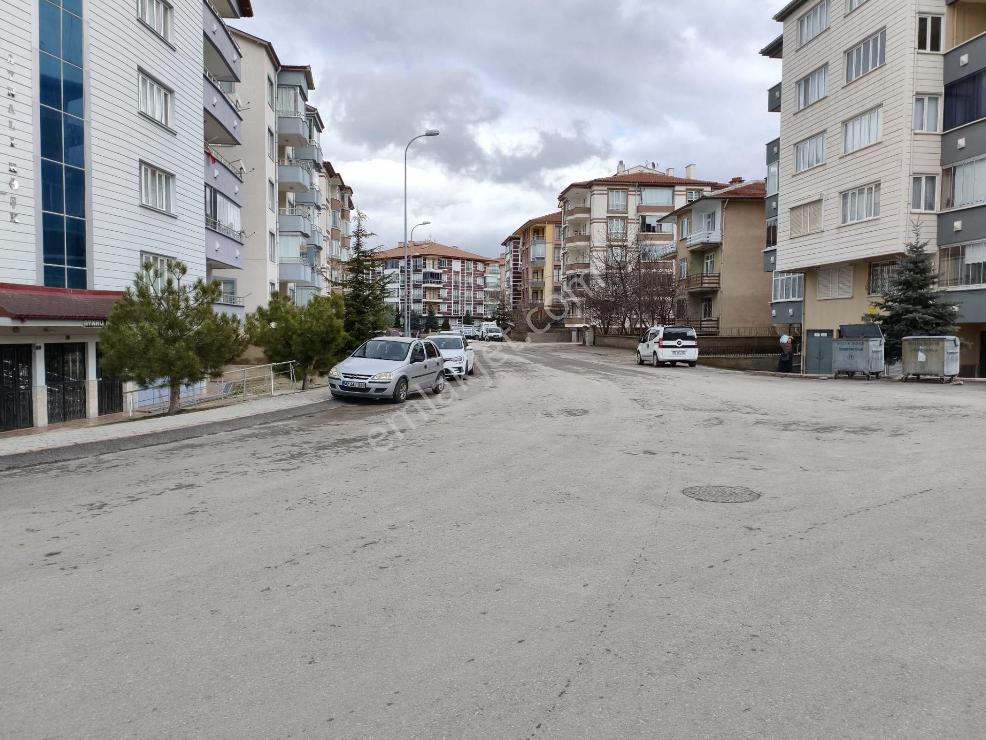 Yarenler Mahallesinde 3 Yol Ağzında Ara Kat Kiralık Daire - Görsel 20
