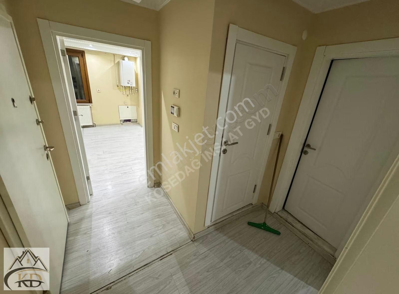 Kösedağ İnş. Uğurmumcu Mah. Satılık 2+1 95m2 Yüksek Giriş - Görsel 11