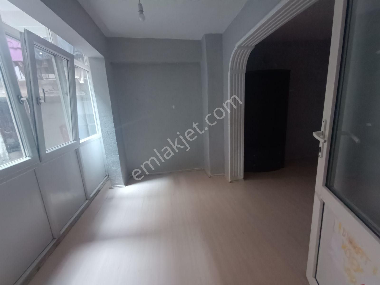 Degirmenlikizik 3+1 Ara Kat Kiralik Daire - Görsel 8