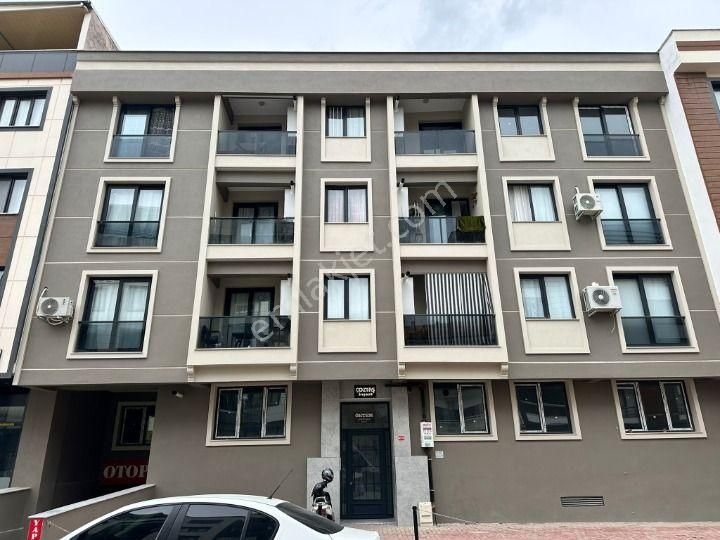 Zeki Emlak'tan Muradiye'de Satılık Kapalı Otoparklı 3+1 Daire