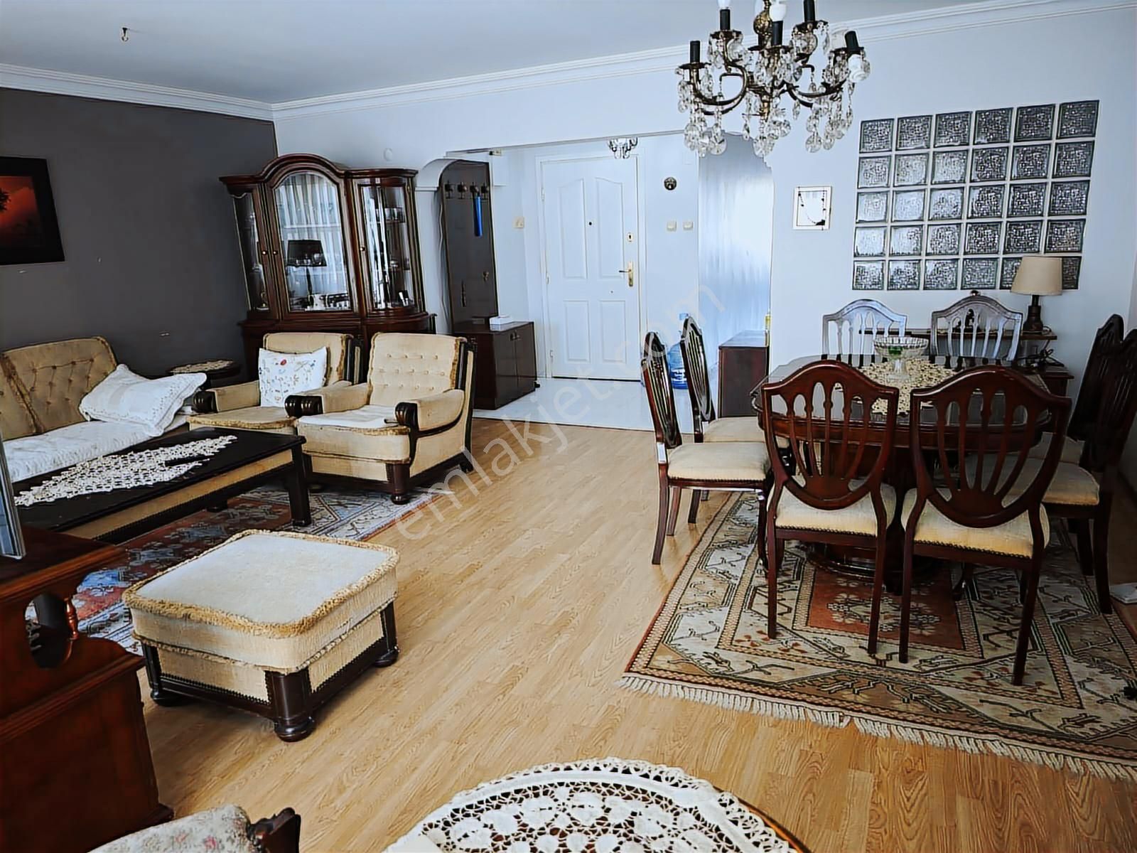 Amerikan Koleji Yanı Cadde Üzeri Eşyalı Kiralık 4.arakat - Görsel 15