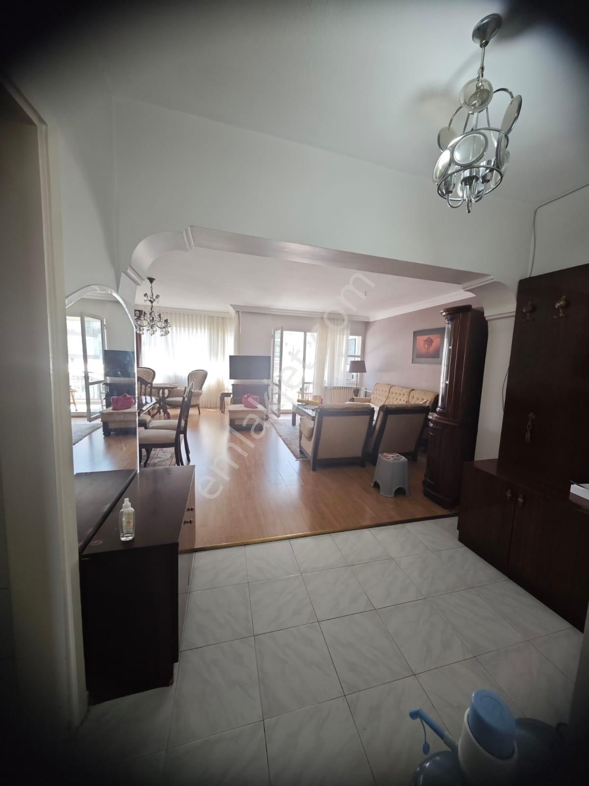 Amerikan Koleji Yanı Cadde Üzeri Eşyalı Kiralık 4.arakat - Görsel 10