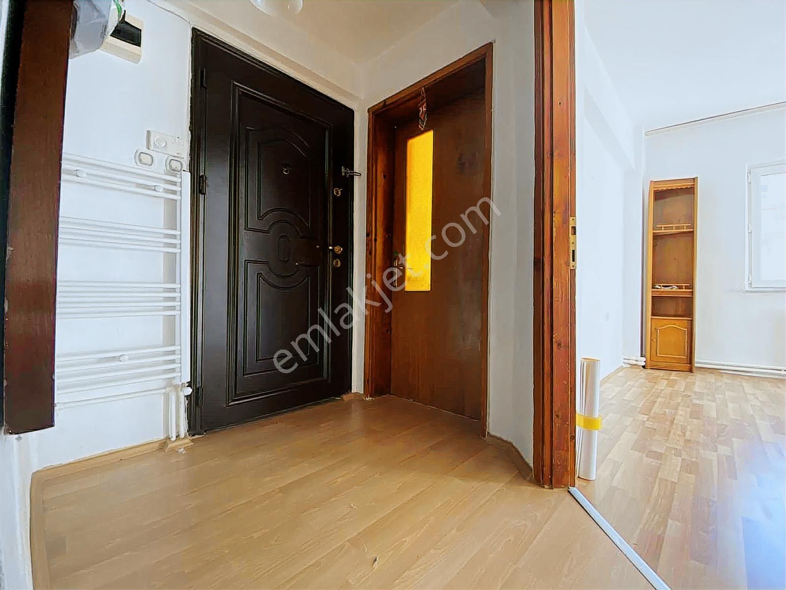 1+1 Fiyatına Esenlerde Fırsat 3+1 - Görsel 9