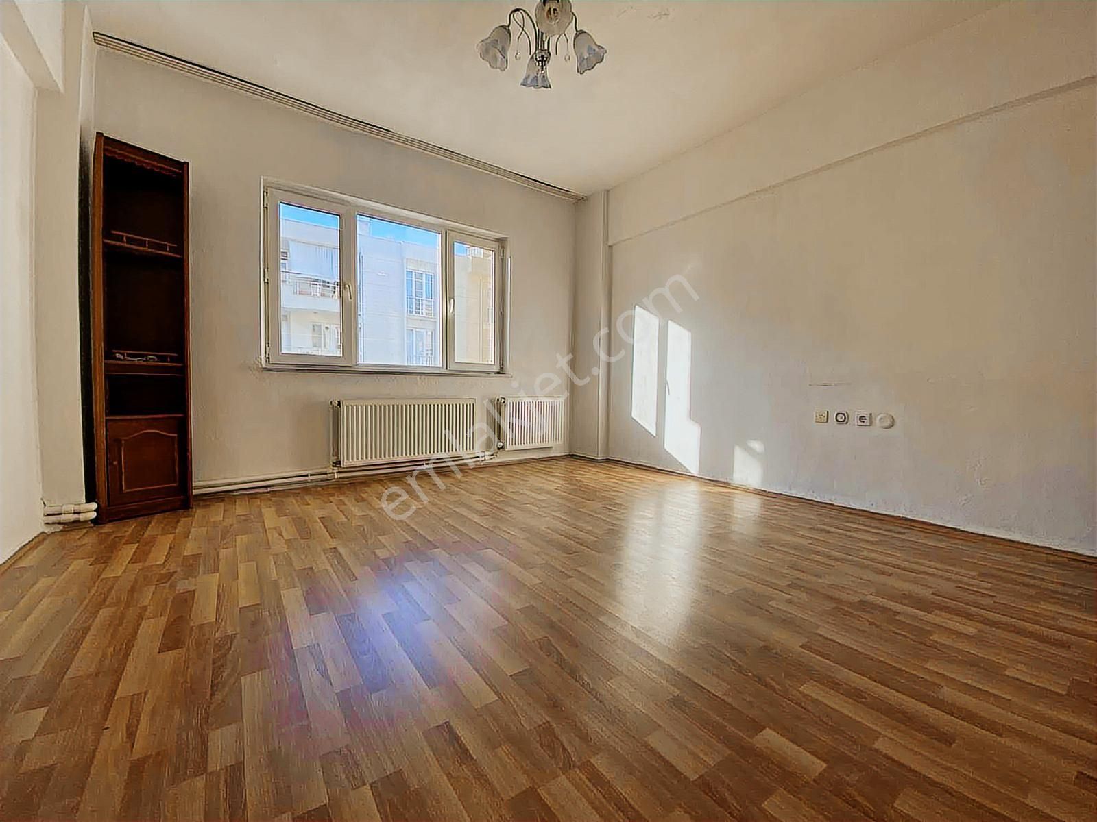 1+1 Fiyatına Esenlerde Fırsat 3+1 - Görsel 6