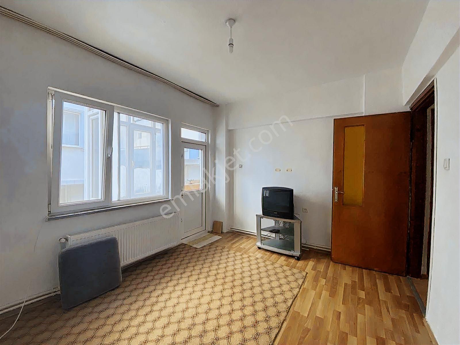 1+1 Fiyatına Esenlerde Fırsat 3+1 - Görsel 4