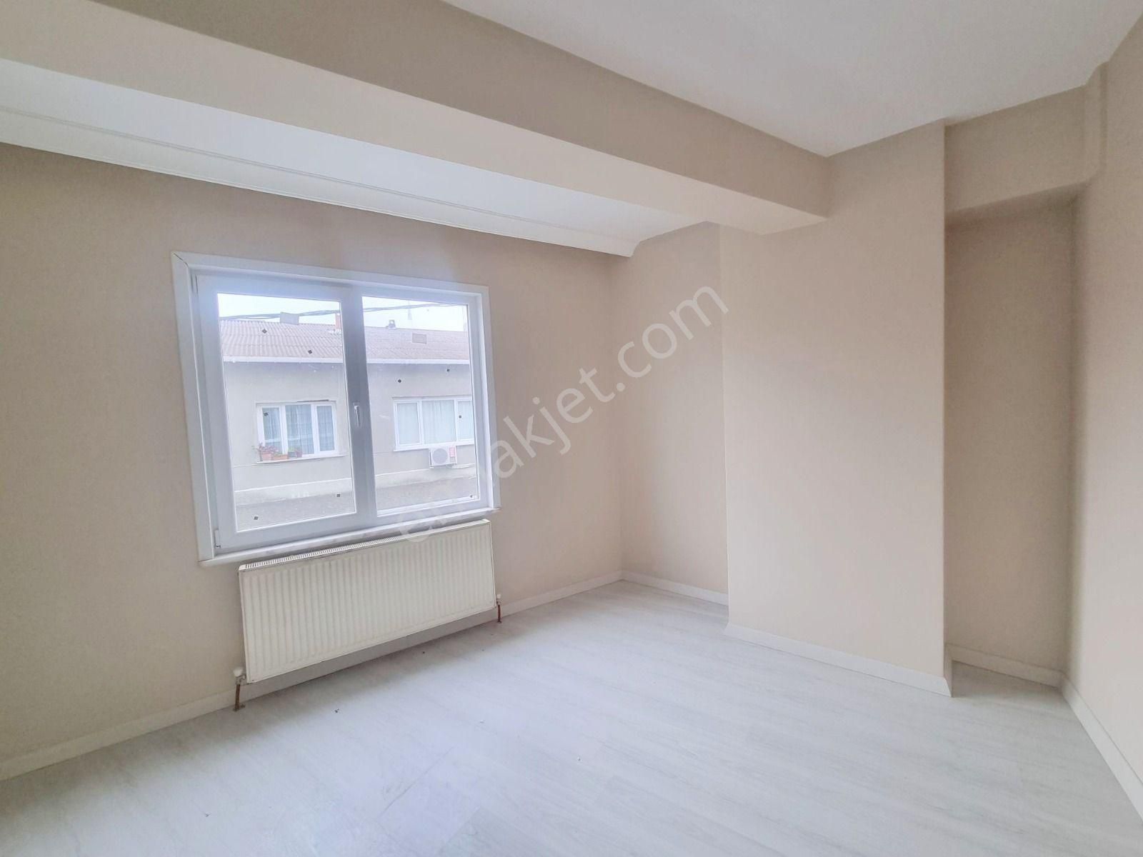 Tarabyaüstü Cumhuriyette Komple Yeni Binada 2+1 Girişkat Daire - Görsel 4