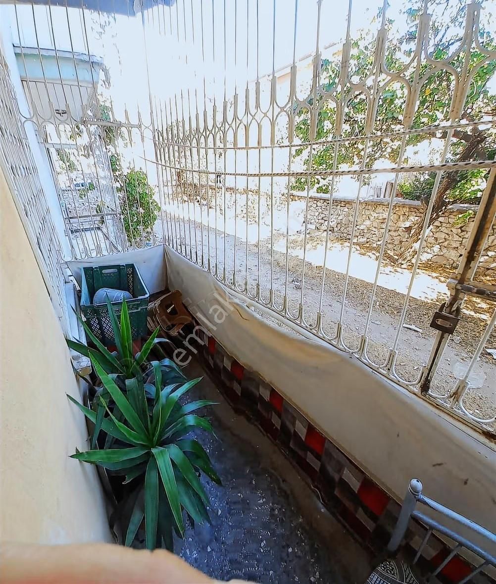 Cumhuriyet Mahallesinde Tramvaya Yakın 3+1 Satılık Daire - Görsel 2