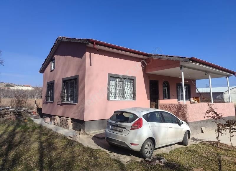 Meram Güneydere De Bahçeli Mustakil Satılık Ev - Görsel 3