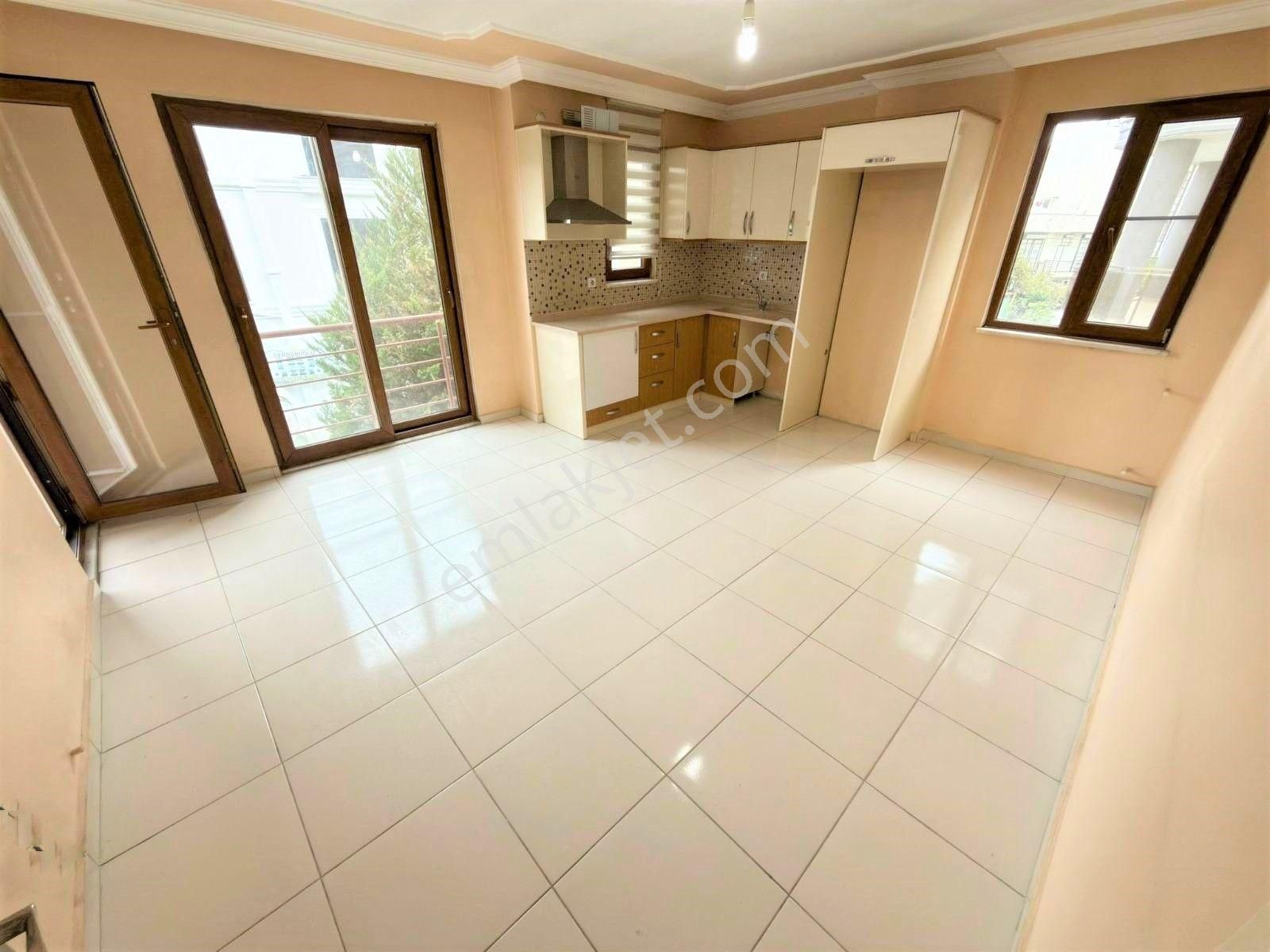 🌀gültaş Emlaktan Akçay Merkez'de Satılık – Denize Yakın – Ön Cephe 2+1 Daire Fırsatı - Görsel 8