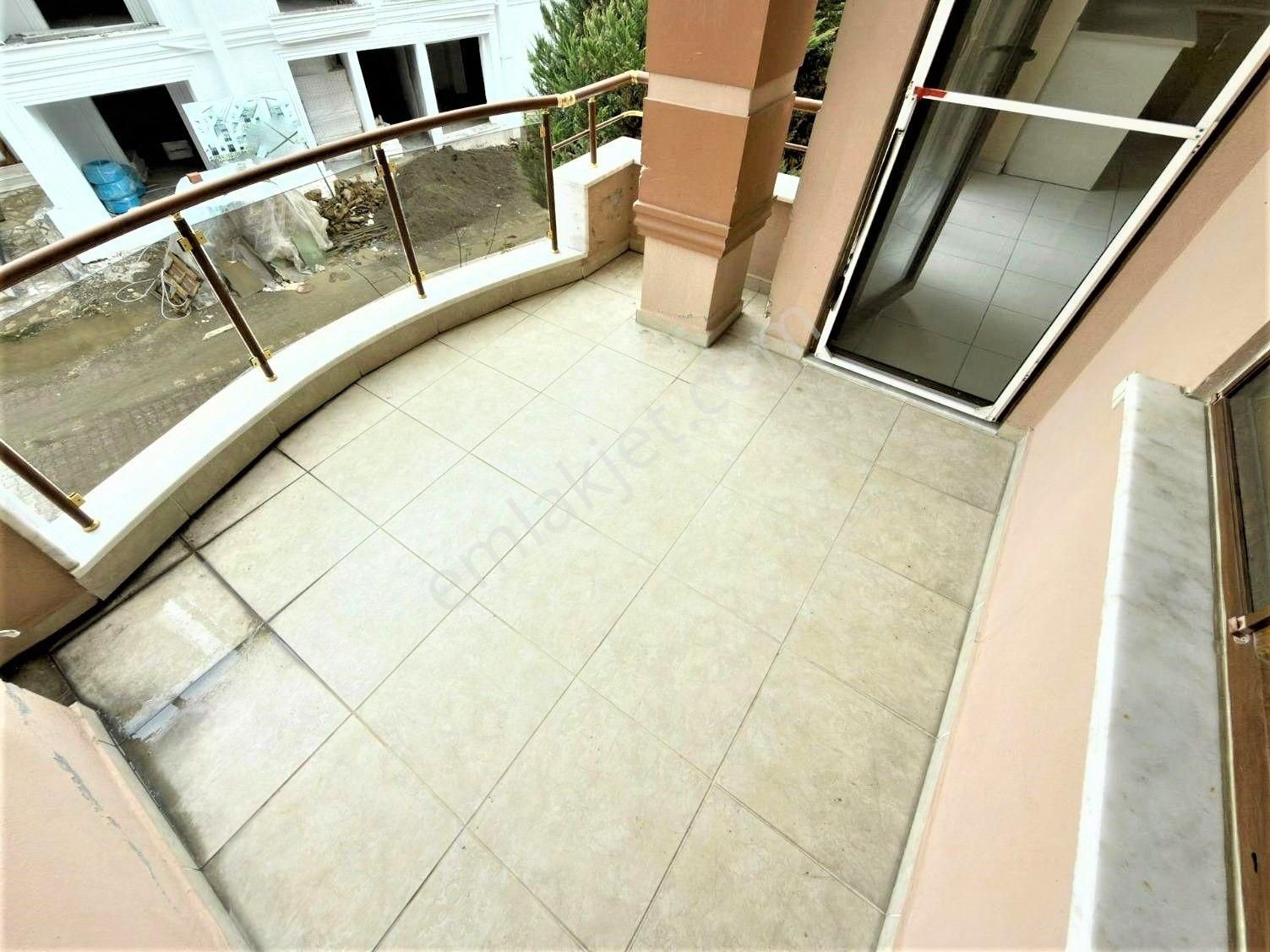 🌀gültaş Emlaktan Akçay Merkez'de Satılık – Denize Yakın – Ön Cephe 2+1 Daire Fırsatı - Görsel 18