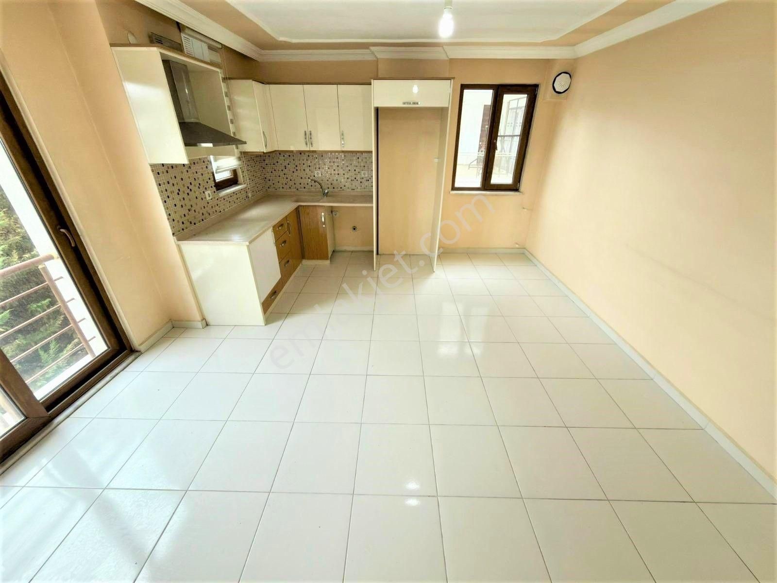 🌀gültaş Emlaktan Akçay Merkez'de Satılık – Denize Yakın – Ön Cephe 2+1 Daire Fırsatı - Görsel 14