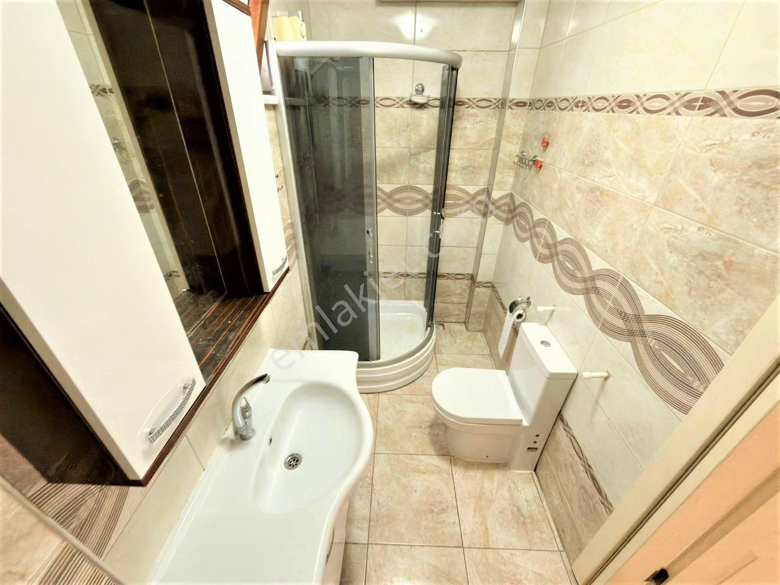 🌀gültaş Emlaktan Akçay Merkez'de Satılık – Denize Yakın – Ön Cephe 2+1 Daire Fırsatı - Görsel 24