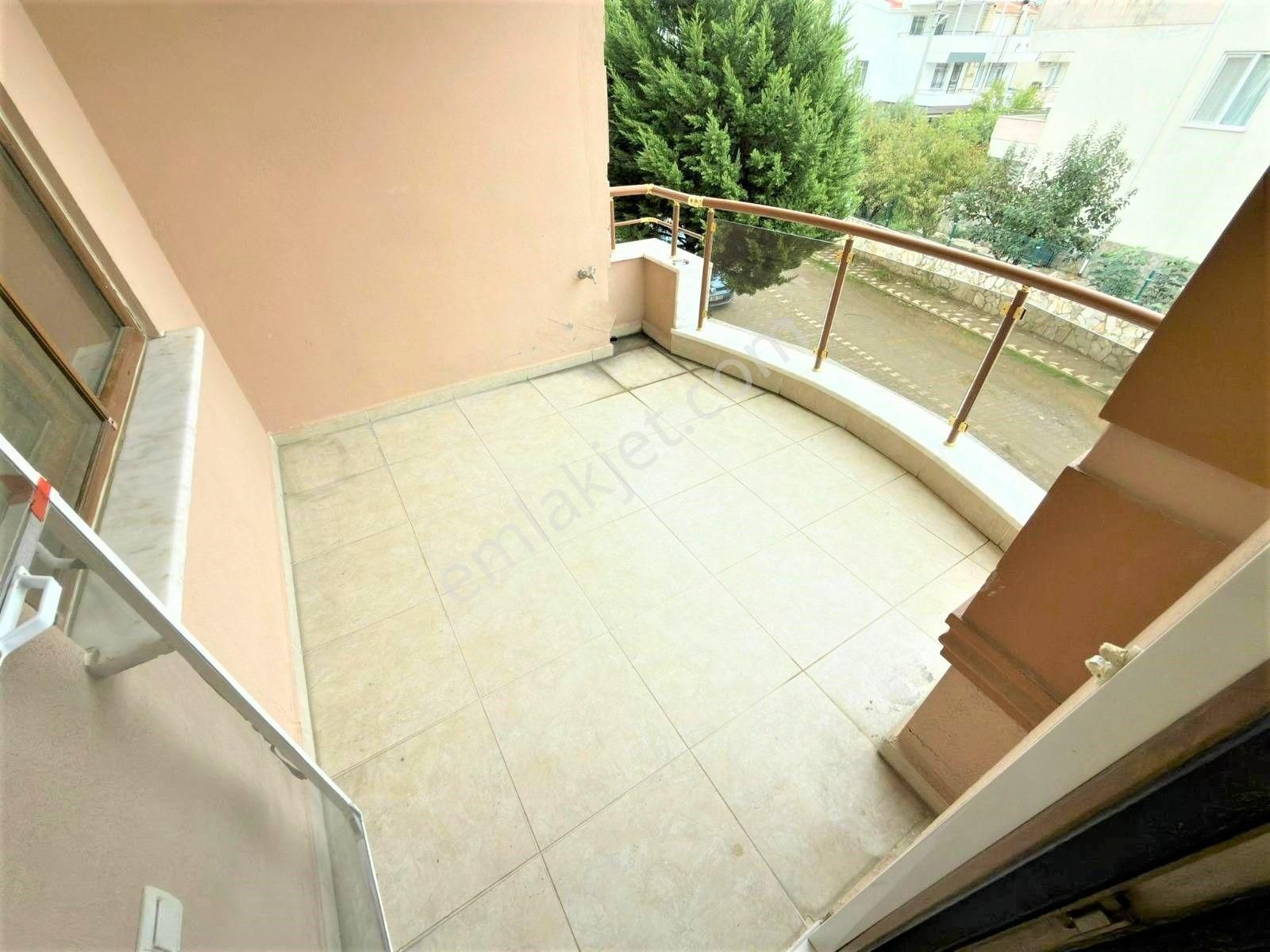 🌀gültaş Emlaktan Akçay Merkez'de Satılık – Denize Yakın – Ön Cephe 2+1 Daire Fırsatı - Görsel 12