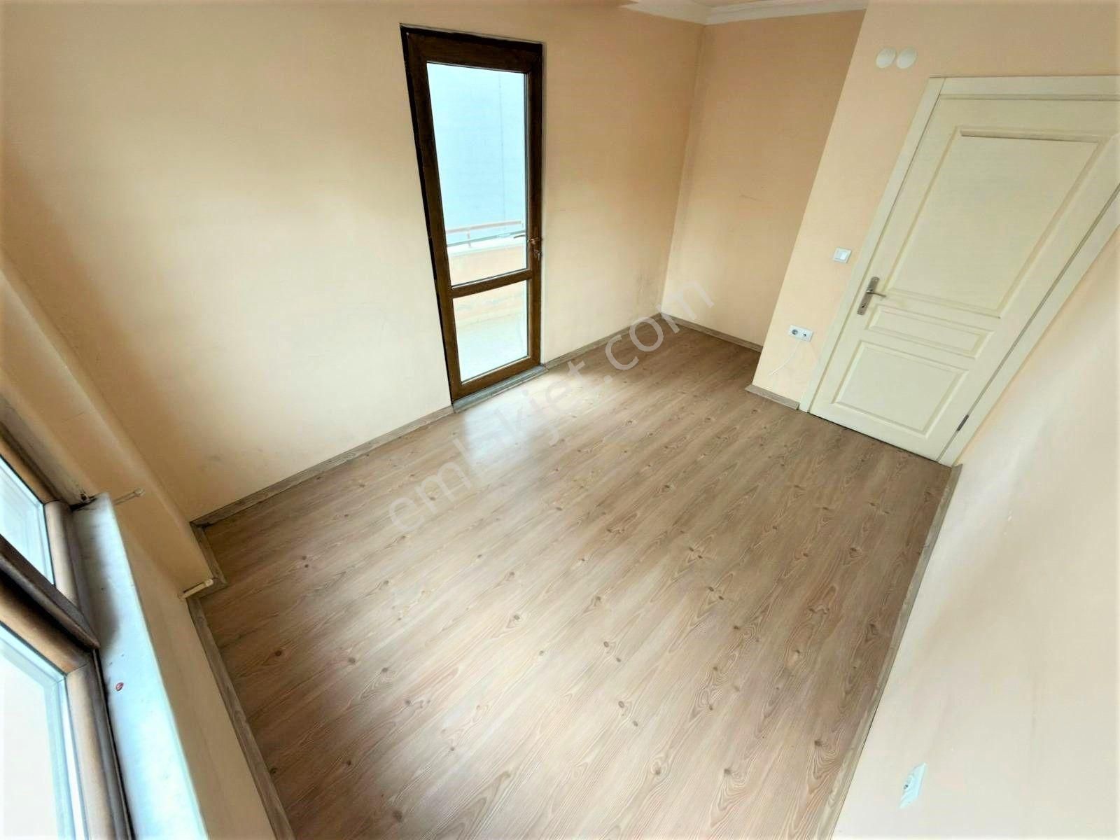 🌀gültaş Emlaktan Akçay Merkez'de Satılık – Denize Yakın – Ön Cephe 2+1 Daire Fırsatı - Görsel 22
