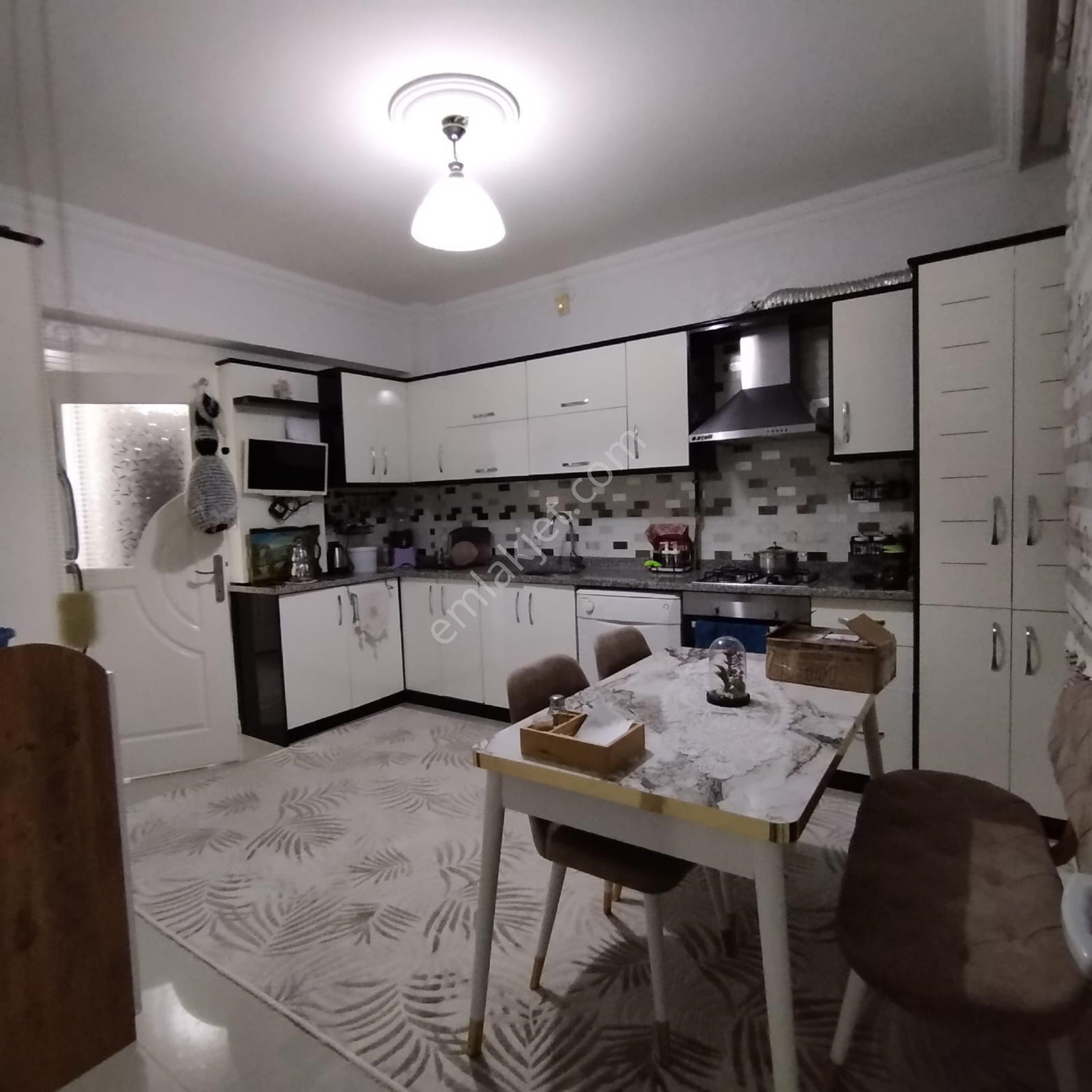 Şahintepede Acil Satılık 3+1 - Görsel 15