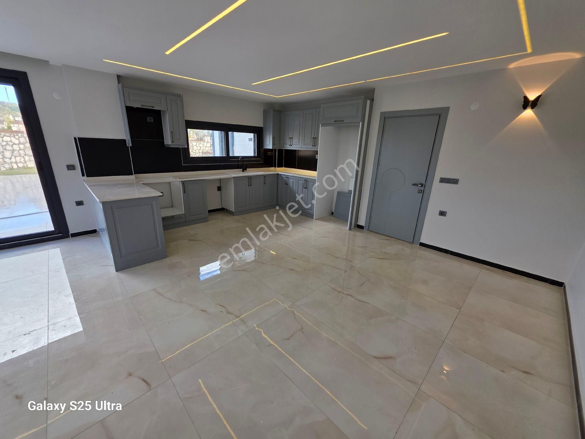 ❗didim’de Şömineli Prestij Villa | Alt Katta Ebeveyn Odası | Köşe Konum Villa 💥 - Görsel 14