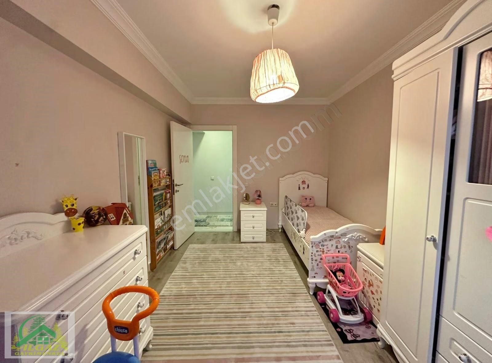 Ayvalı'da Seval Cd. Yakını 4+1 Ara Kat Teras Balkon Lüks Yapılı - Görsel 20