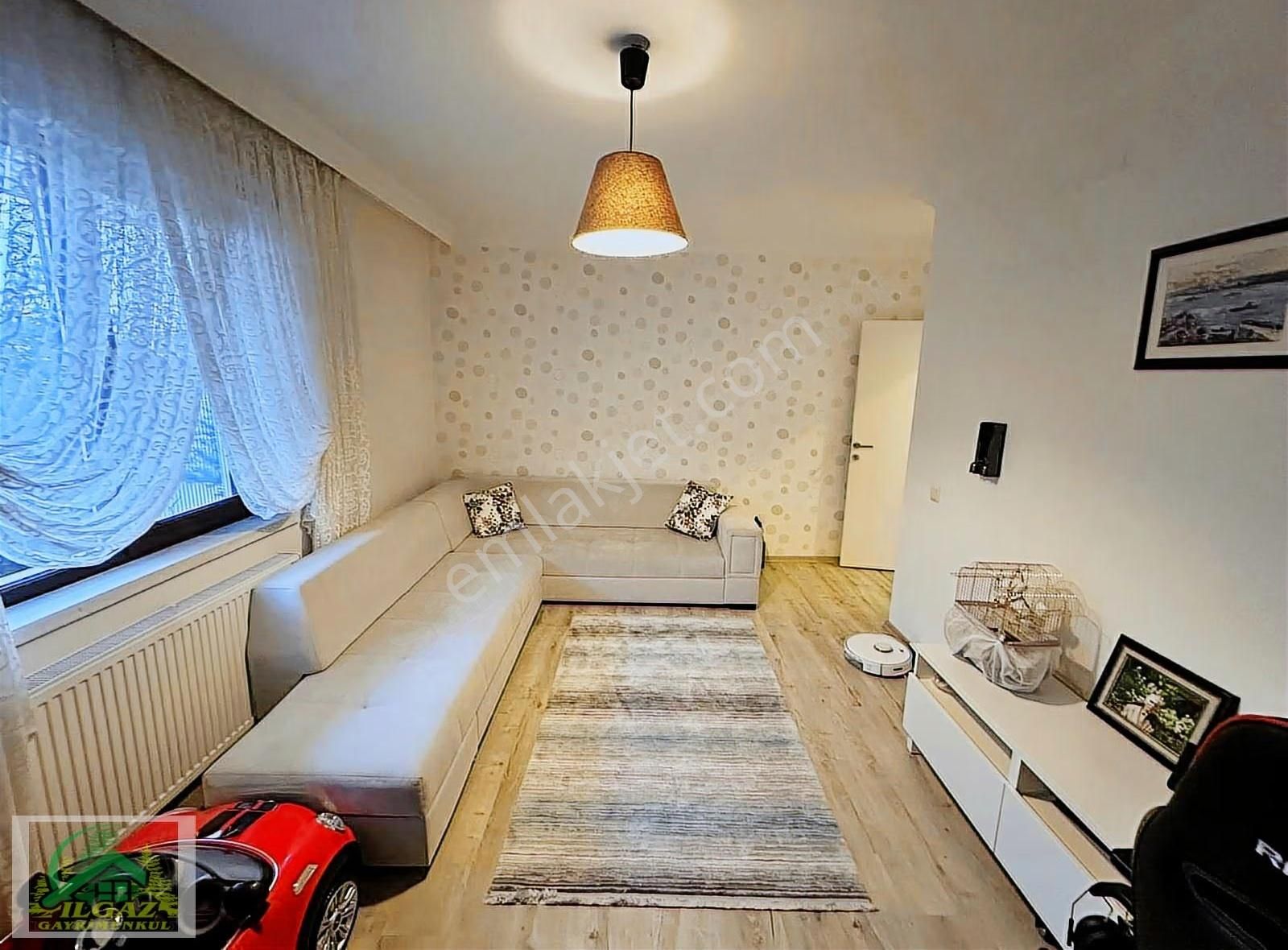 Ayvalı'da Seval Cd. Yakını 4+1 Ara Kat Teras Balkon Lüks Yapılı - Görsel 10