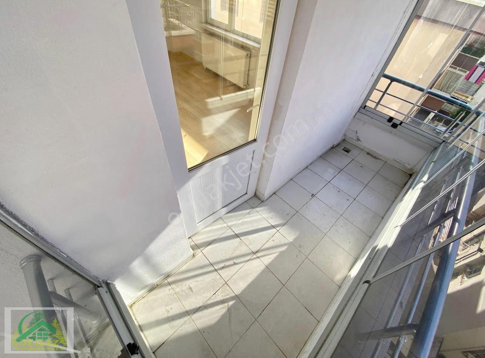 Sancaktepe'de 3+1 Asansörlü Ara Kat 3 Cepheli Kiralık Daire ! - Görsel 7