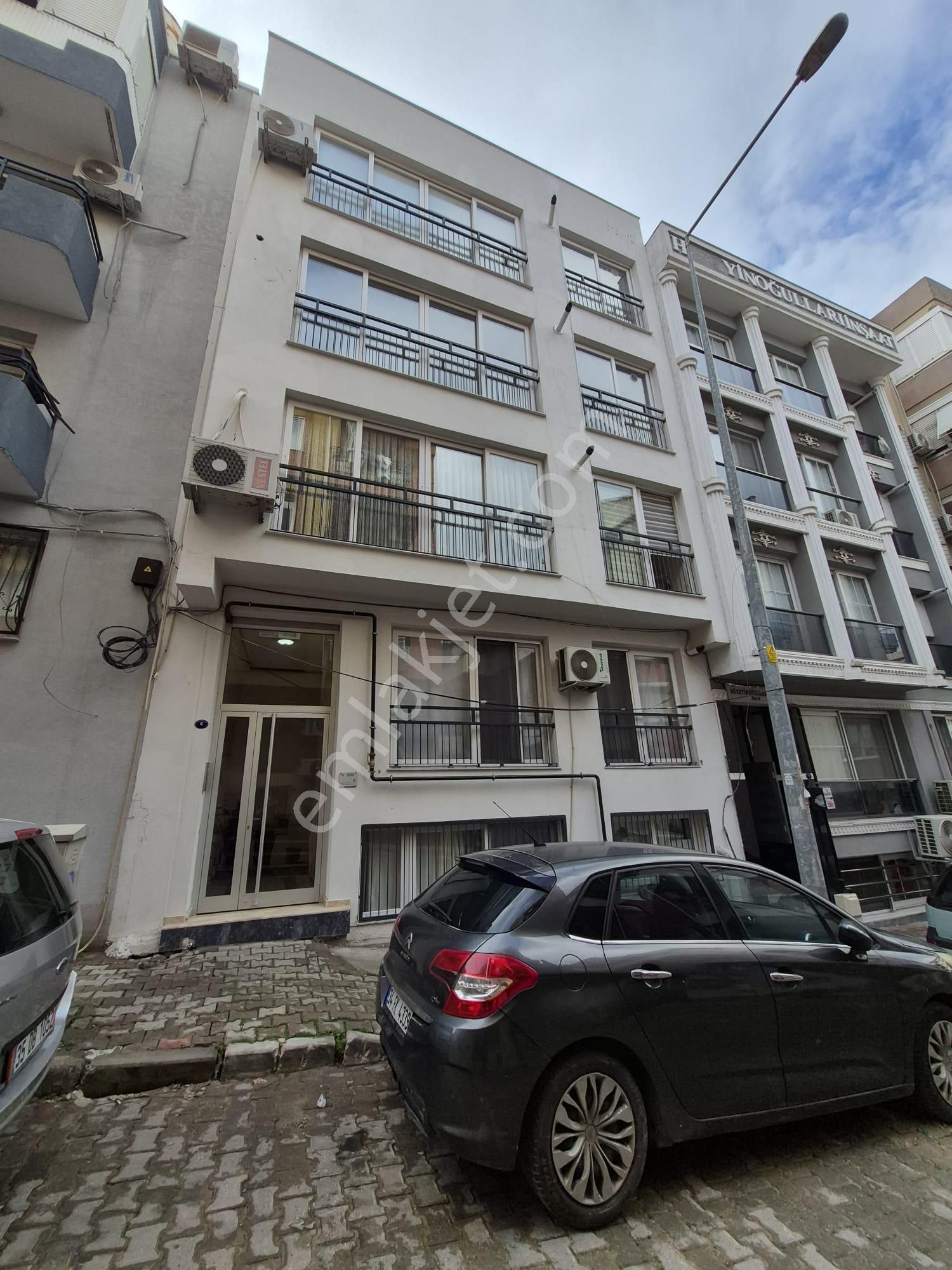 Buca Laleli Mahallesi//uçanyolyakını/asansörlü//m.caddesine 50metre//2yıllık//2+1//4.kat - Görsel 18