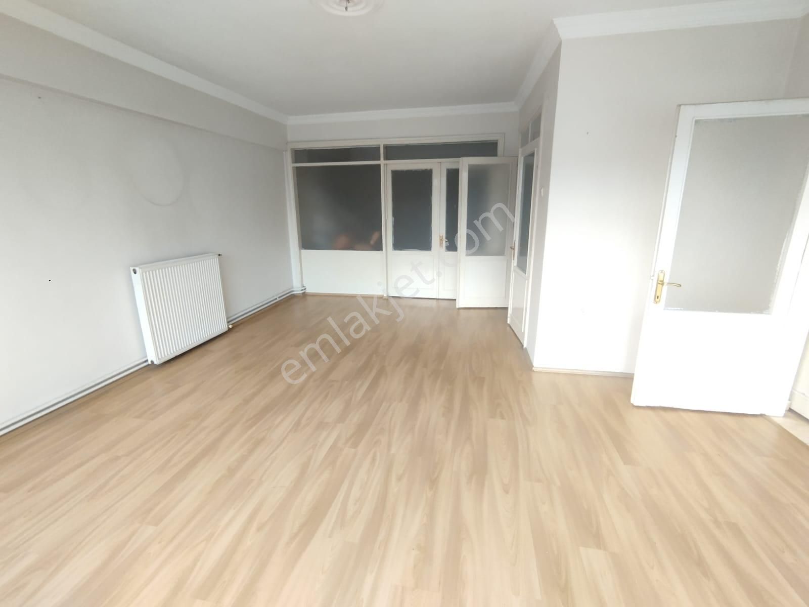 Şehrin Göbeğinde Satılık Uygun Fiyatlı Daire
