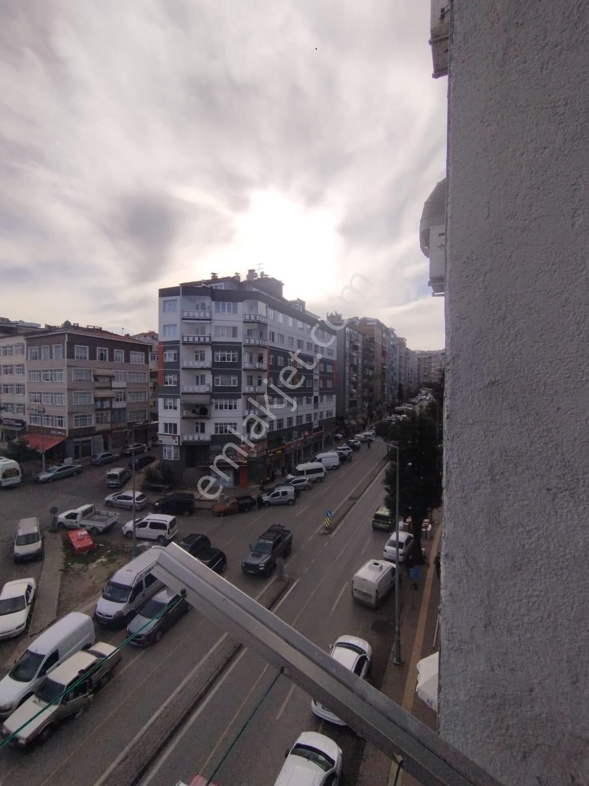 Şehrin Göbeğinde Satılık Uygun Fiyatlı Daire - Görsel 18